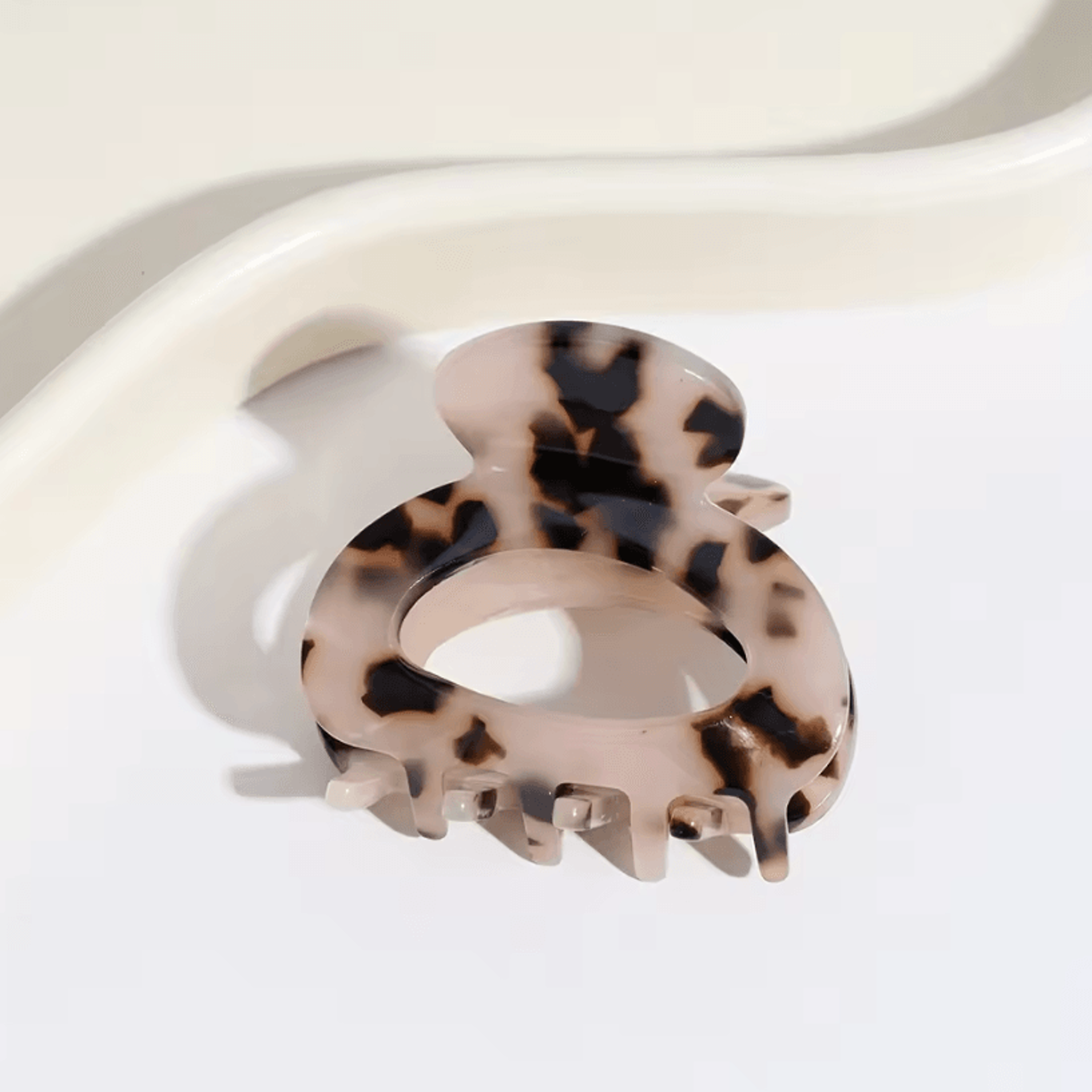 Elegant Oval Hair Claw Clip  Womens Hair Claw With Secure Grip Hair Clip For Sophisticated Style 7