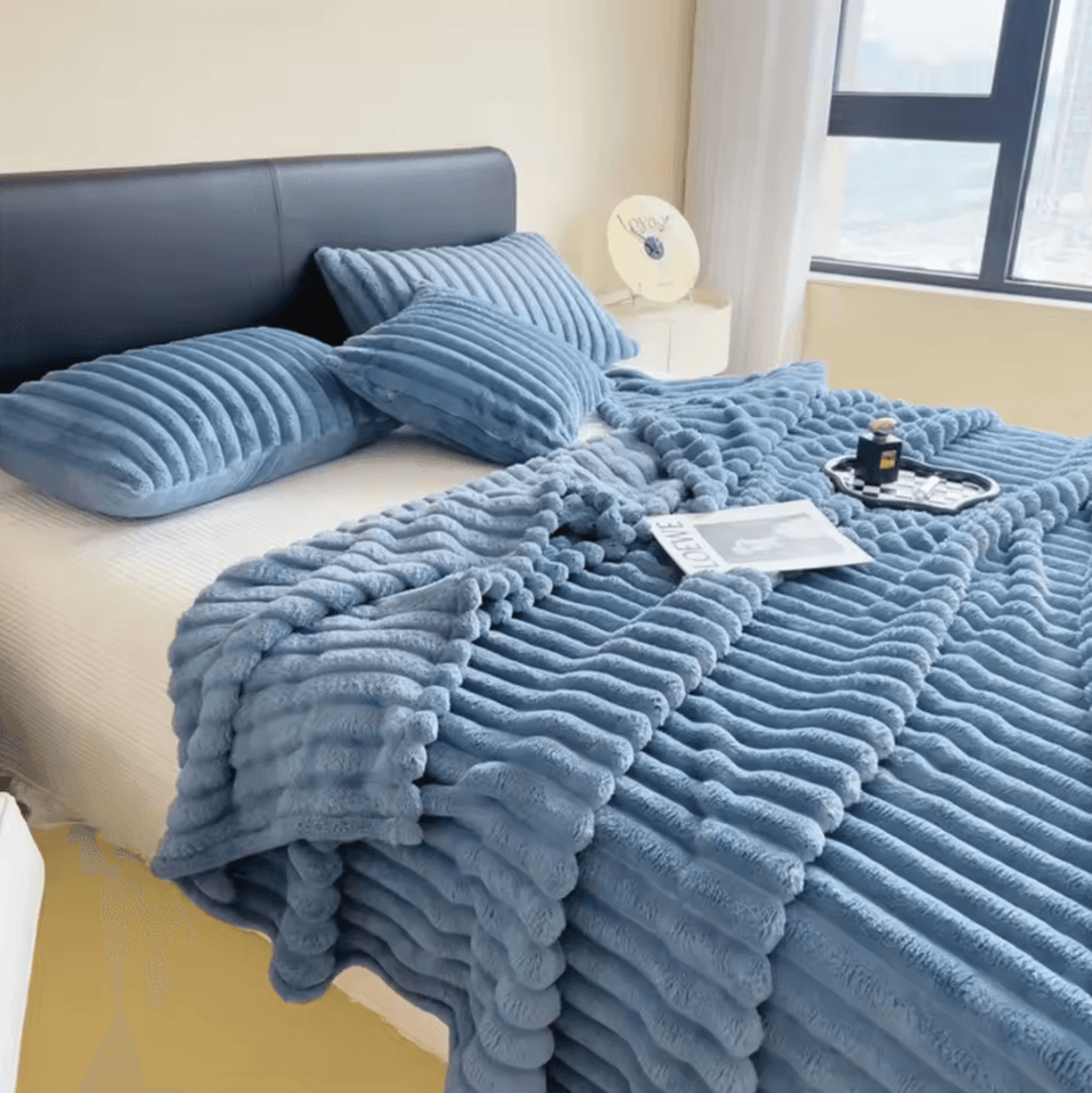 Multifunctional Thickened Blanket  Solid Color Wide Striped Blanket For Bed Nap And Pets 8