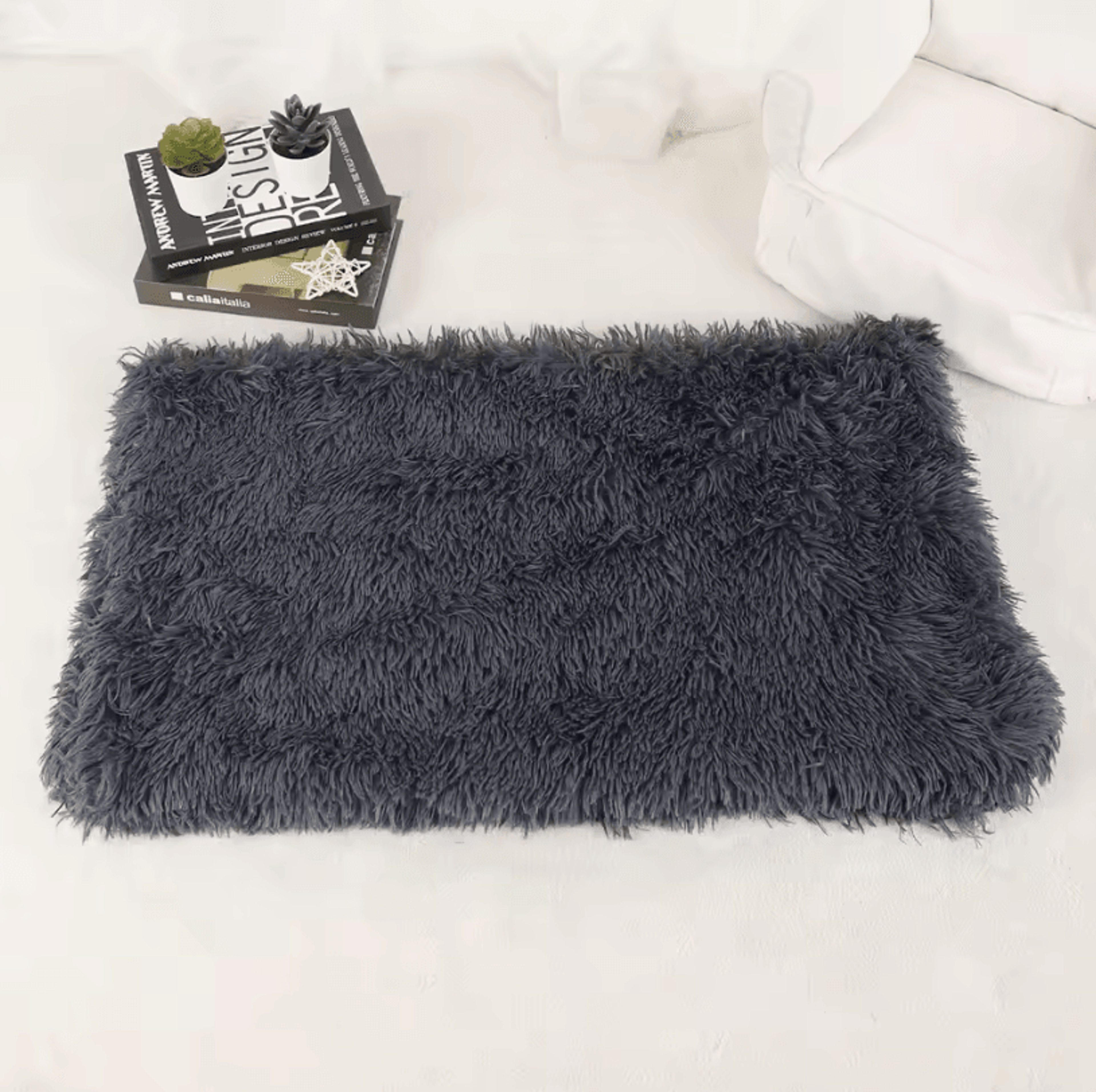 Washable Dog Blanket Bed  Warm Plush Mat For Dogs Puppies And Cats 3
