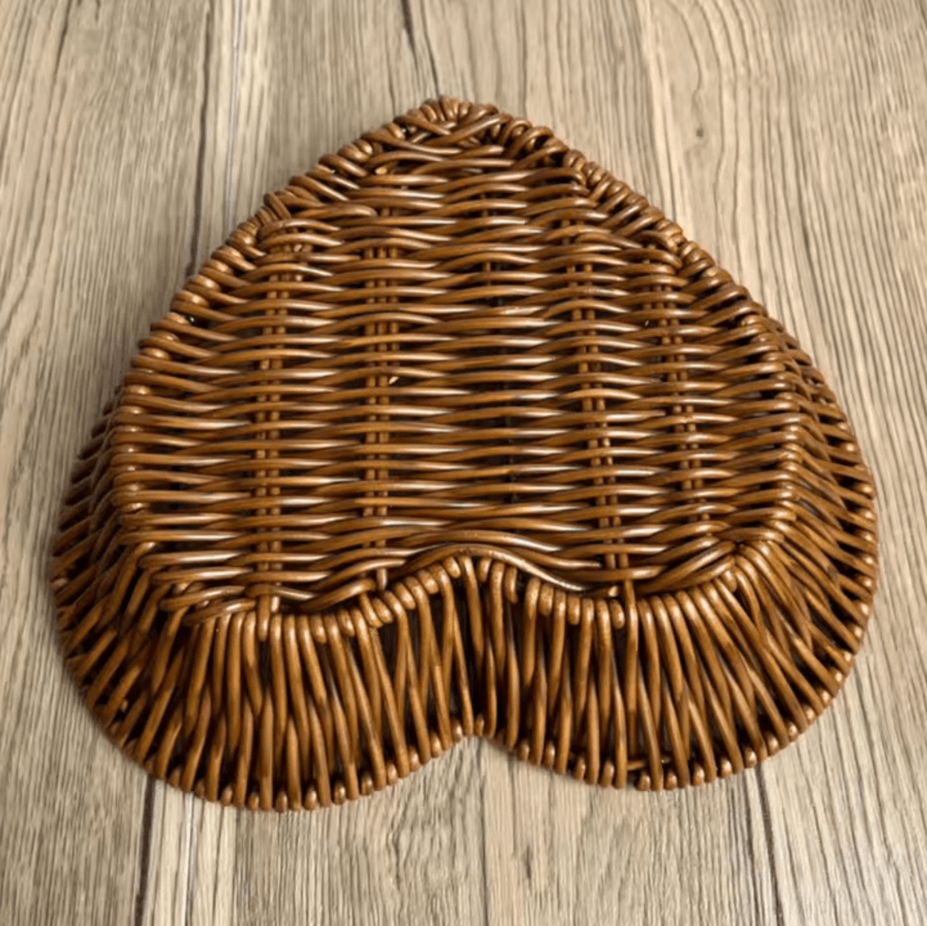 HeartShaped Woven Rattan Storage Basket  Decorative Bread  Fruit Serving Organizer 4