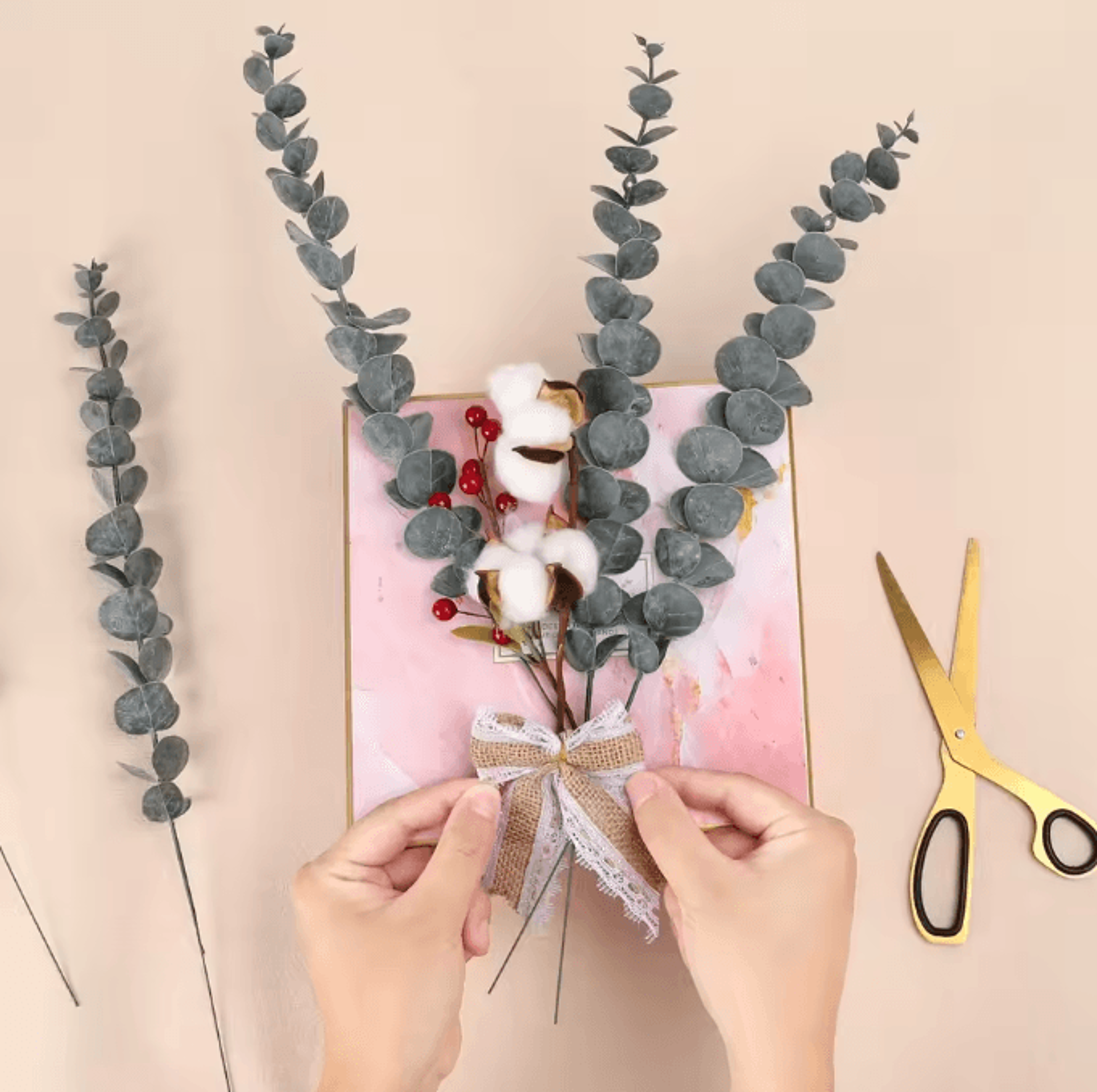 20PCS Artificial Eucalyptus Stems  Realistic Faux Greenery Leaves For Wedding Centerpieces  Home De 2