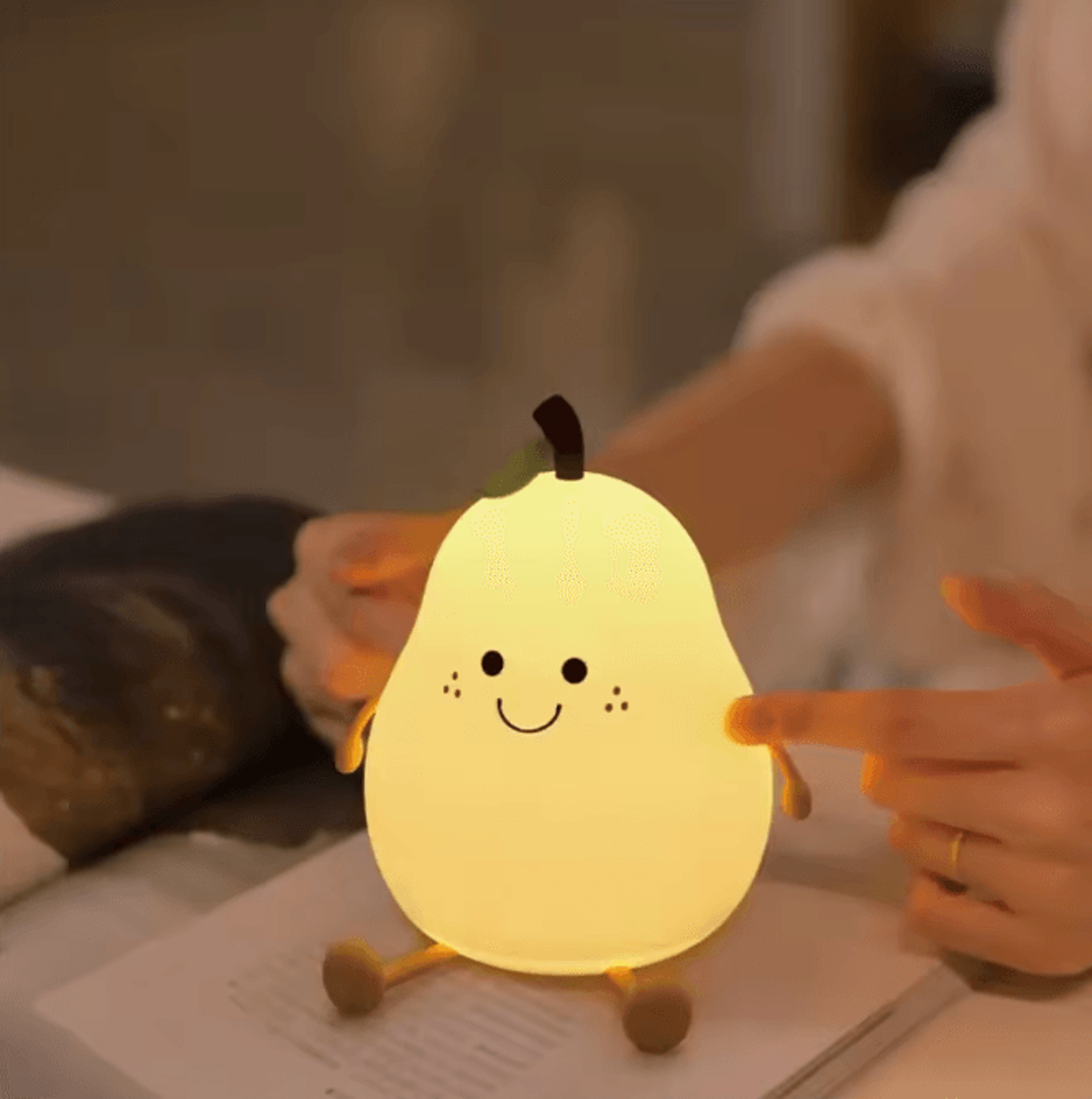 LED Pear Silicone Night Light  7 Color Touch Rechargeable Bedside Lamp 2