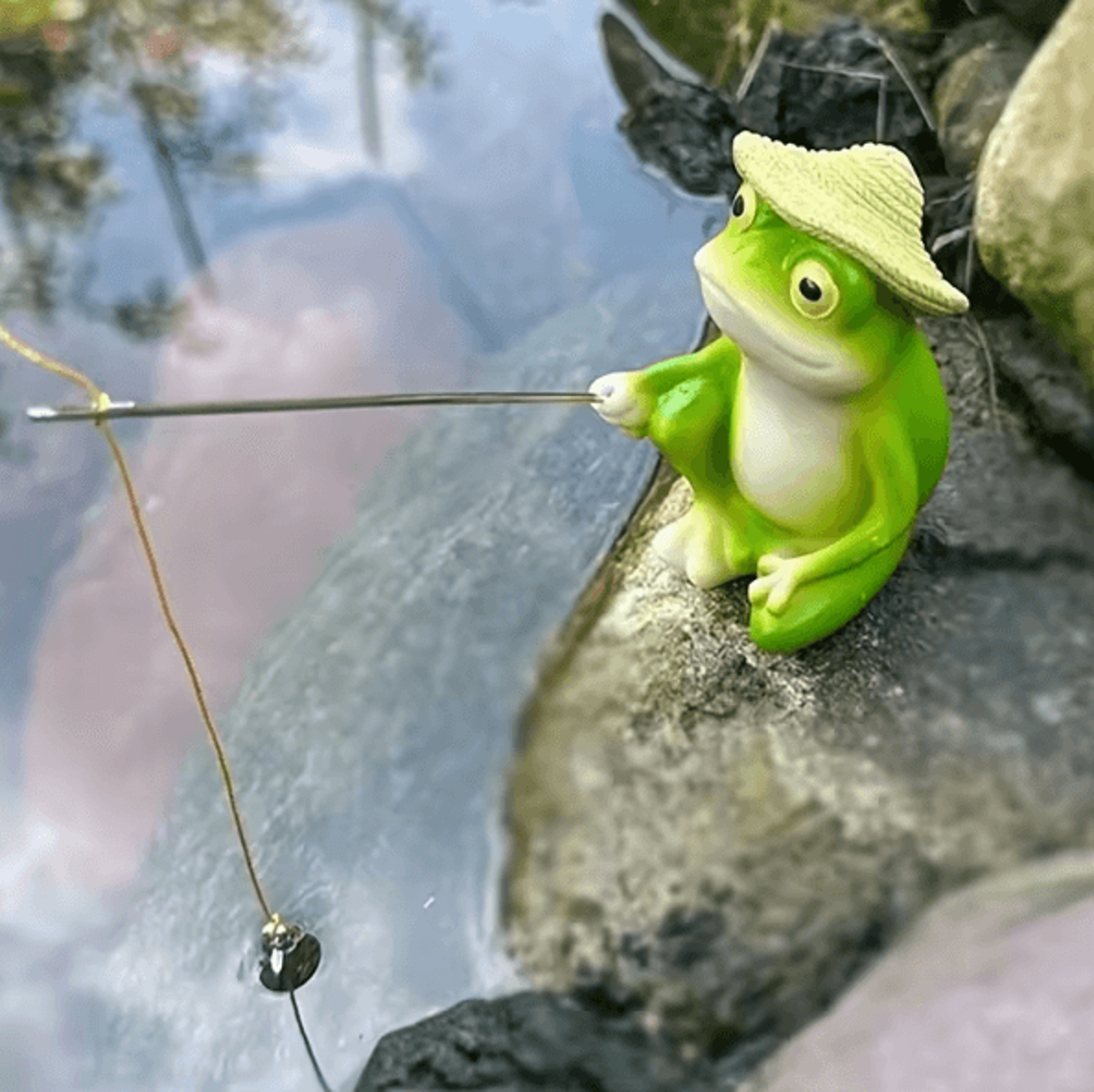 Cute Frog Fishing Figurine  Whimsical Resin Frog Statue For Outdoor Garden Decor 1
