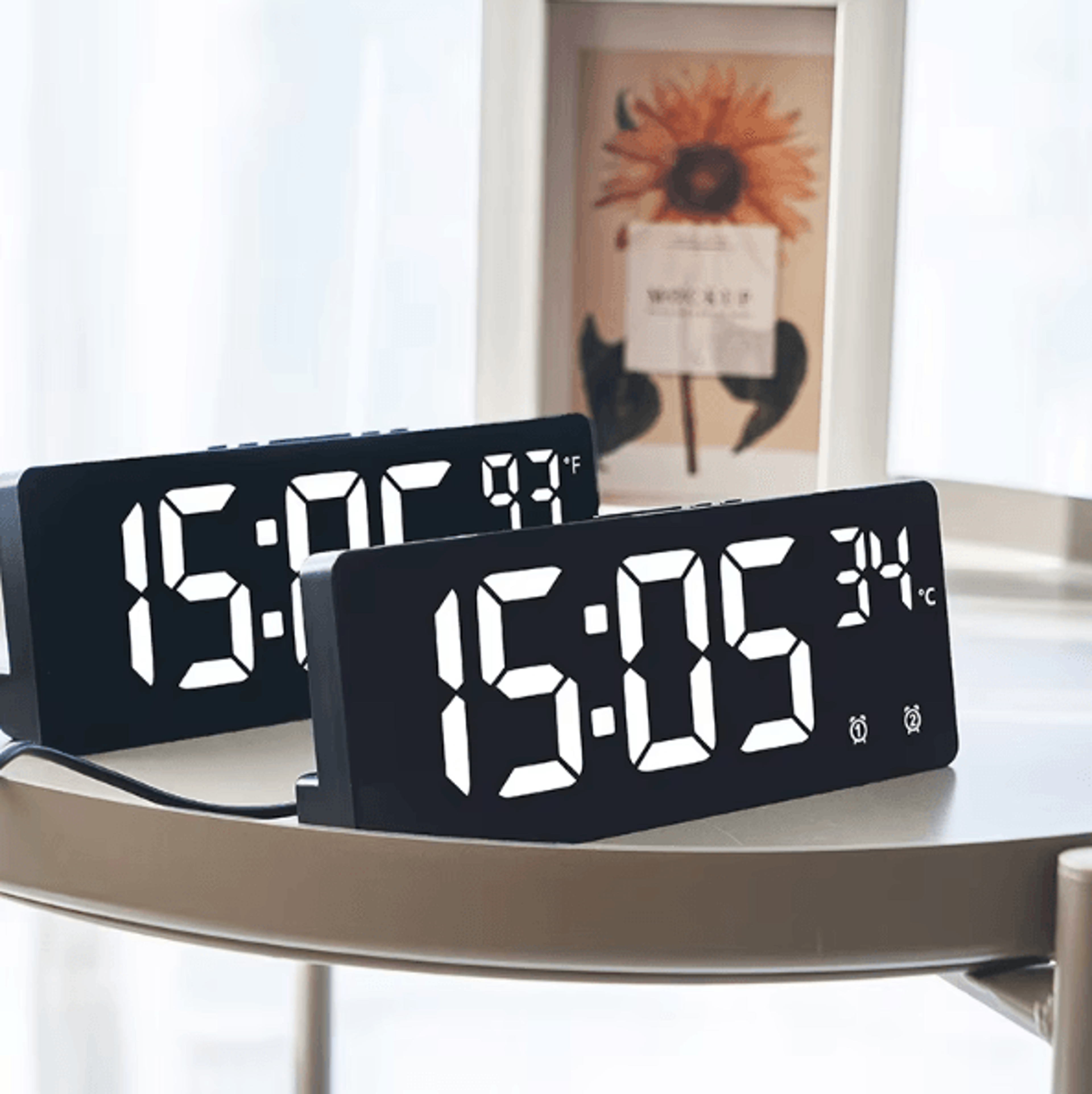 Voice Control LED Digital Alarm Clock  Temperature Display Desk Clock With Night Mode 4