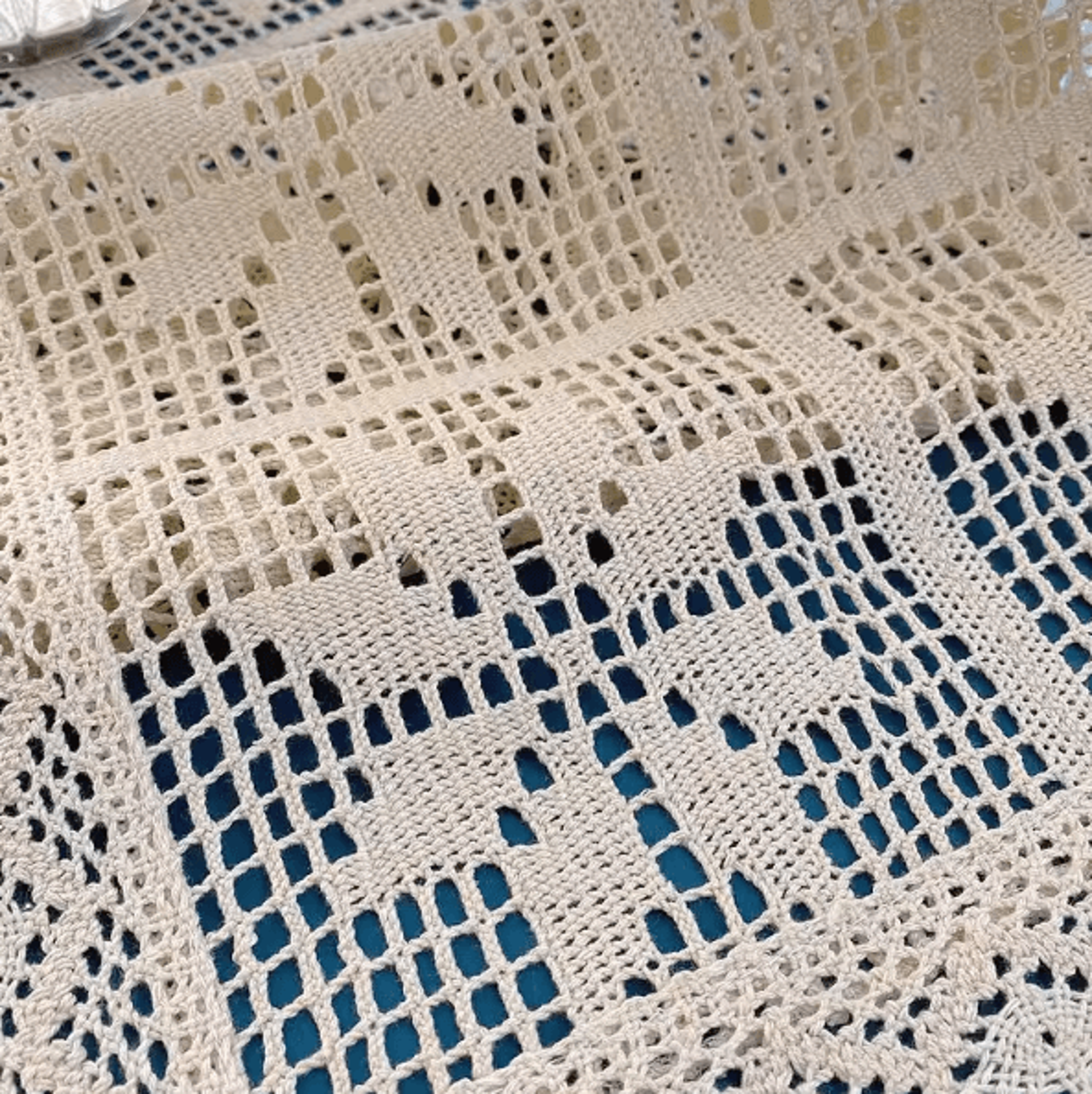 LaceCraft Vintage Crochet Cotton Linen Table Runner With Elegant Lace Edge 4