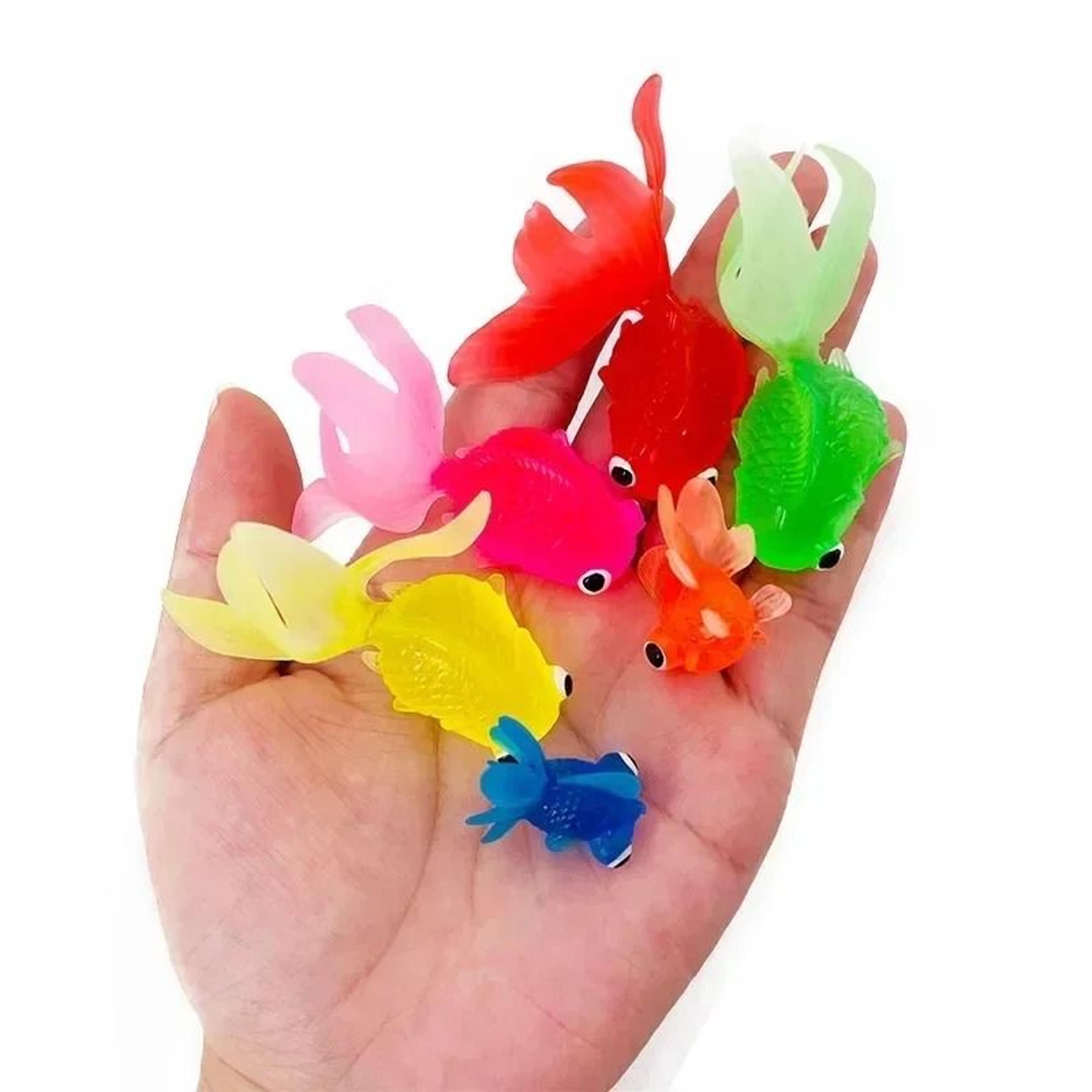 6 Piece Realistic Goldfish Bath Toy Set 3