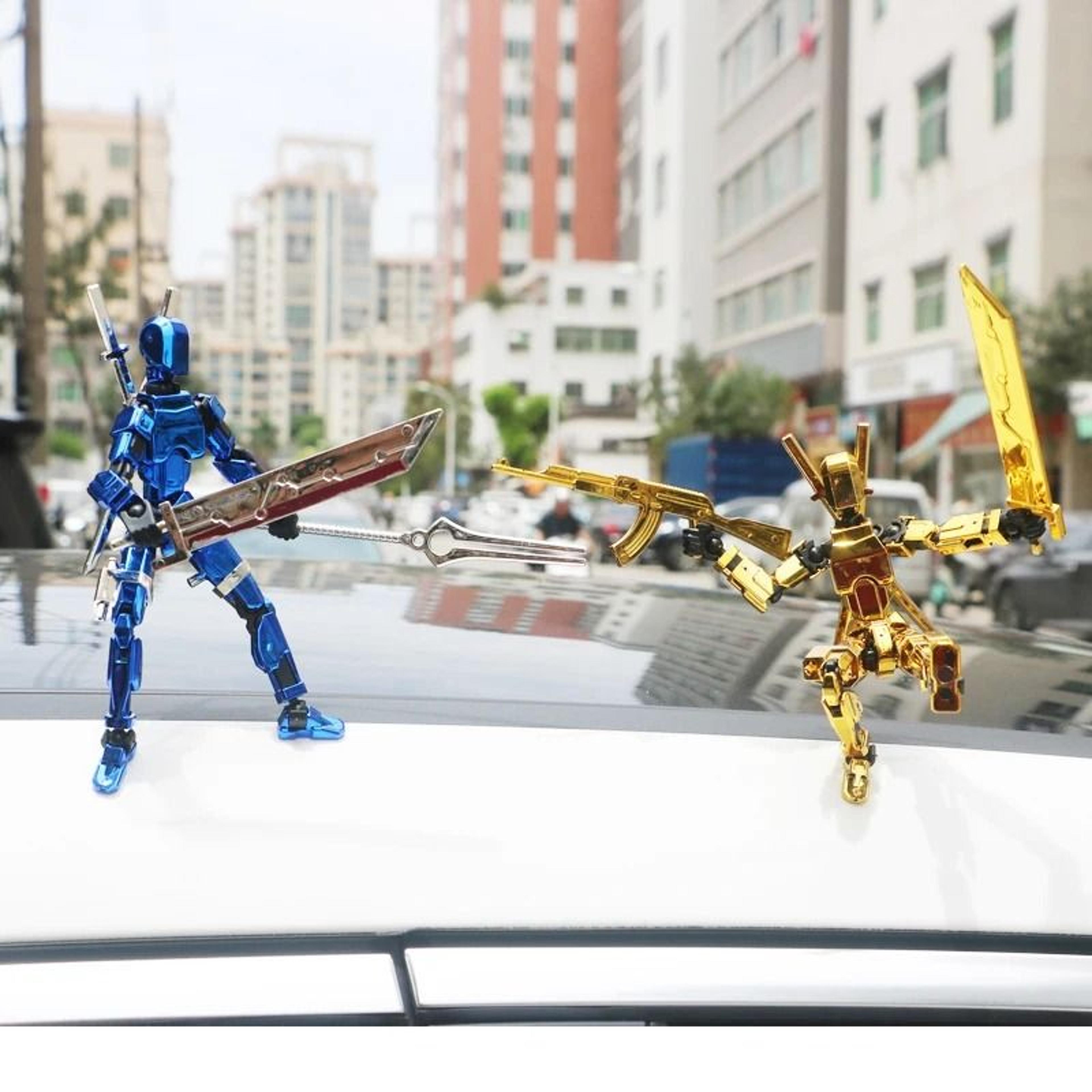Titan T13 Articulated Robot And Dog Figure Set 5