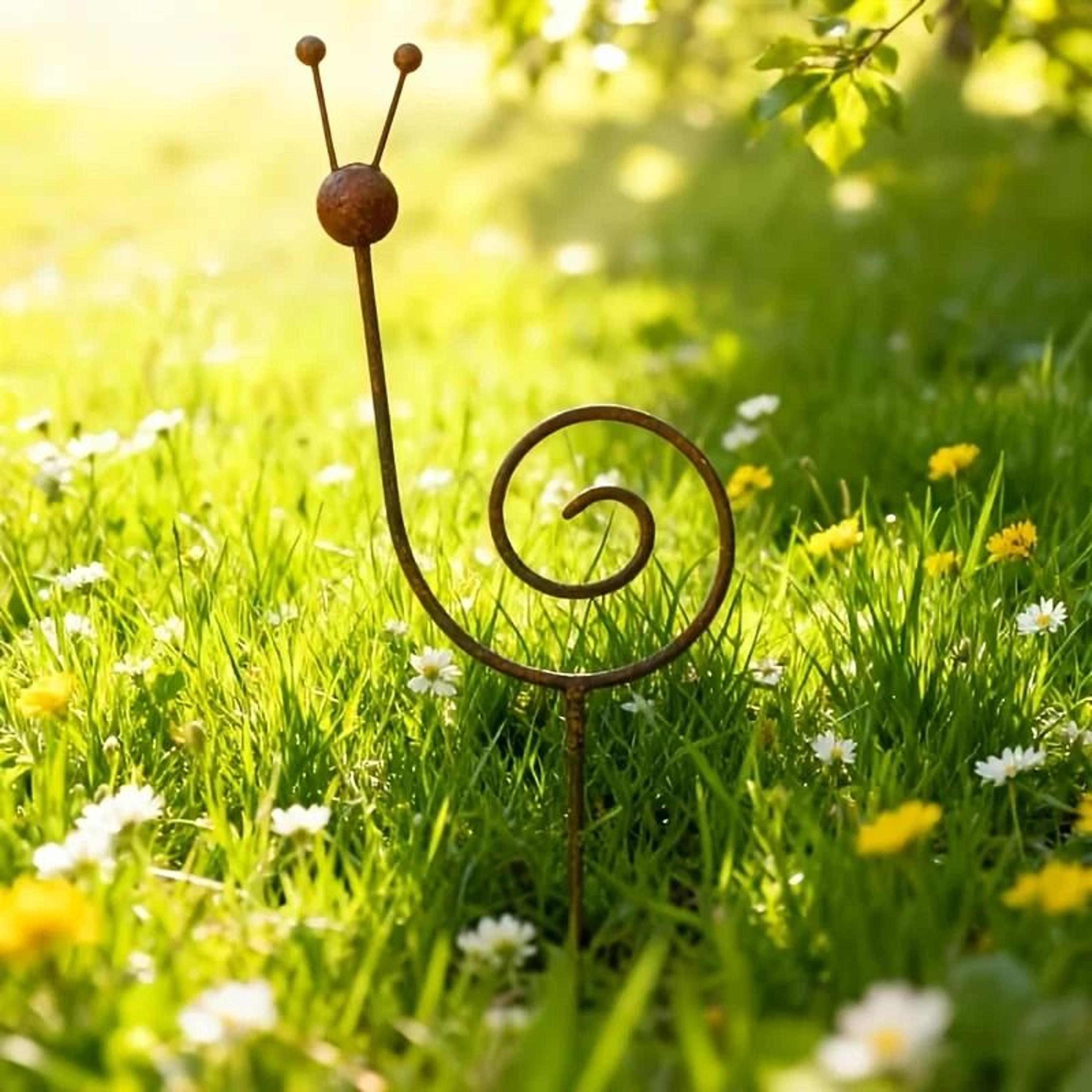 Rustic Metal Snail Garden Stake  Rustproof Plant Support And Yard Art Ornament 2