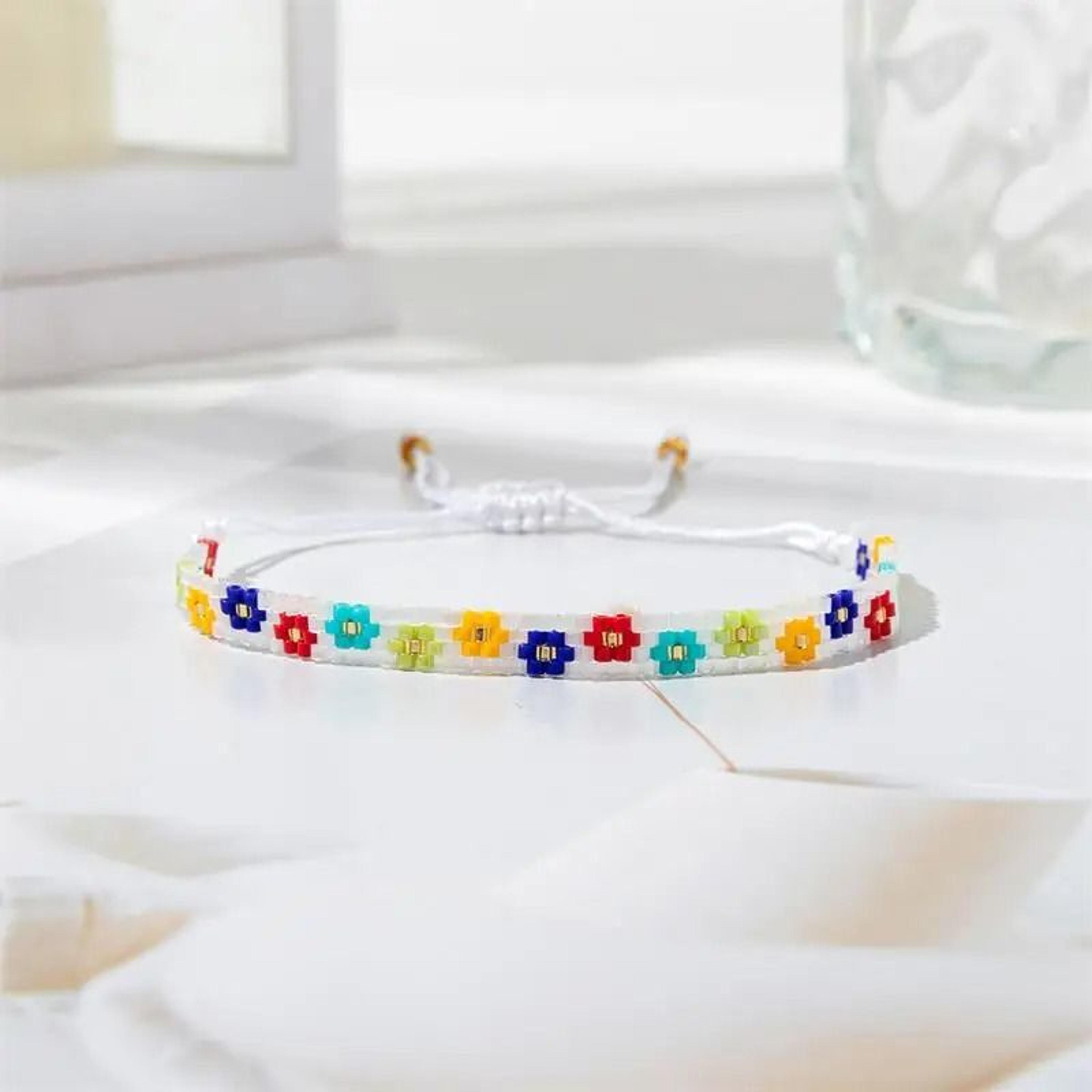 Handcrafted Korean Rainbow Flower Pattern Seed Bead Bracelet Waterproof Charm Jewelry For Women 2