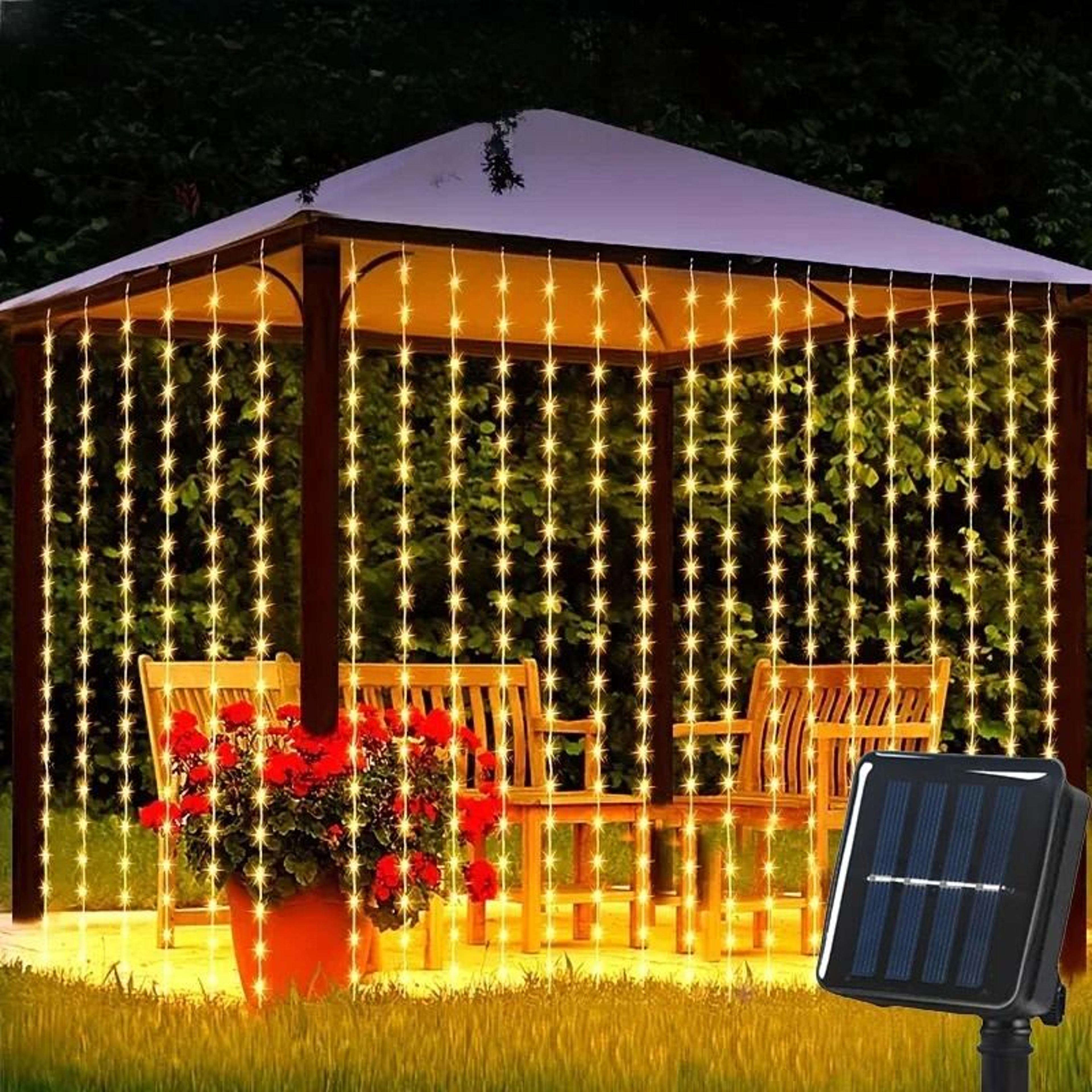 Solar Powered Outdoor LED Curtain String Lights With 8 Lighting Modes 6