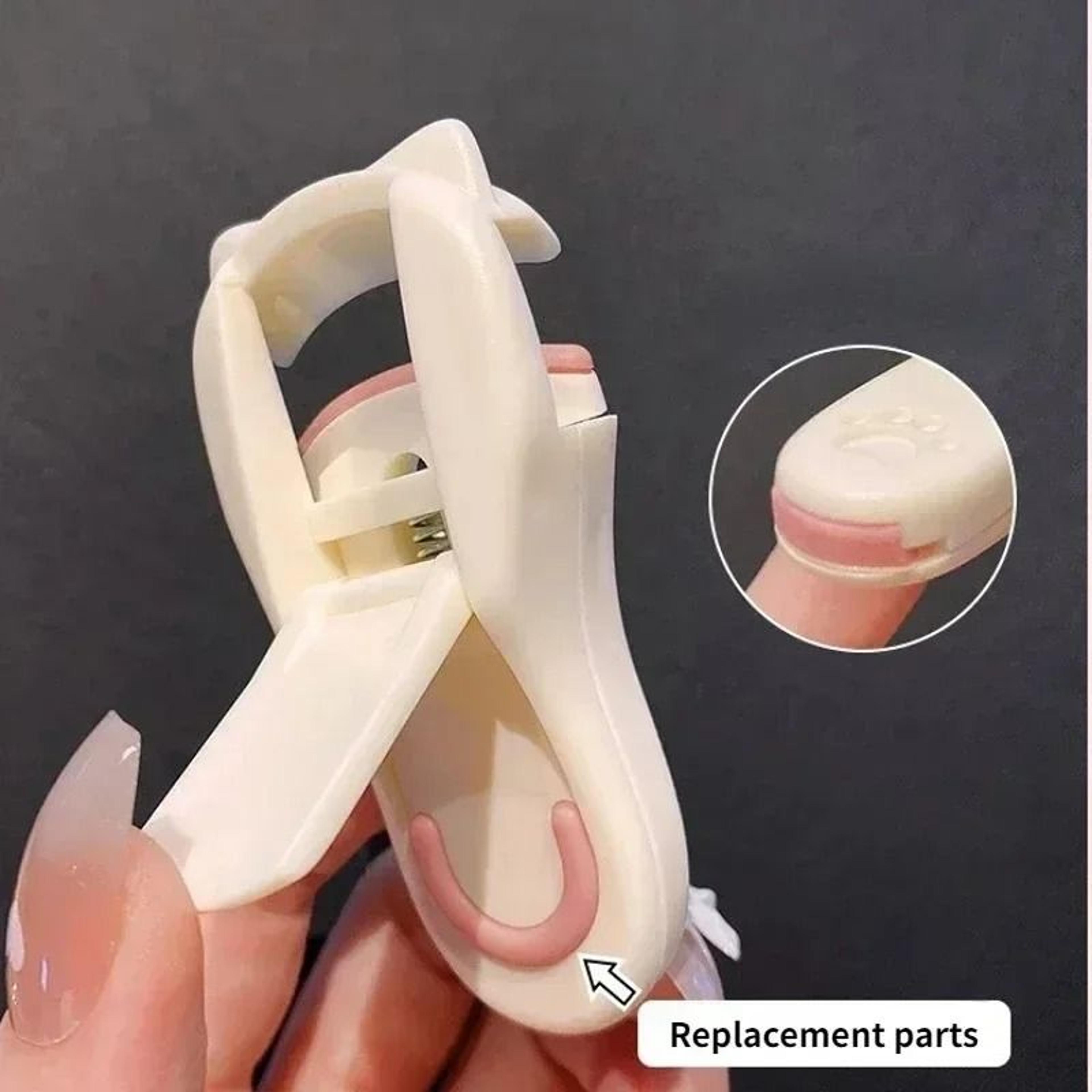 Cute Cat Paw Design Portable Eyelash Curler With Soft Silicone Refill Pads 1
