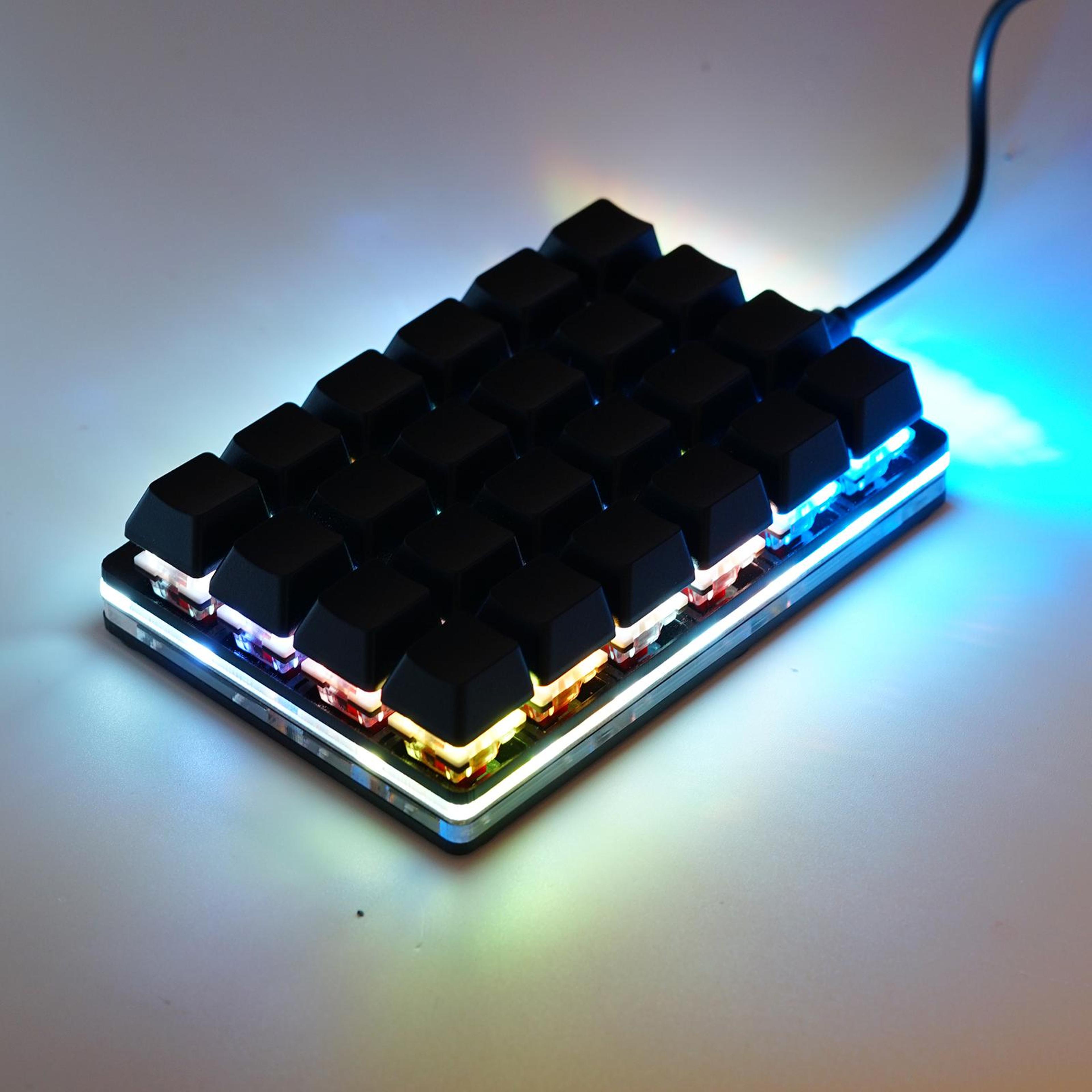 Key RGB Mechanical Programmable Macro Keypad For Gaming And Productivity 2