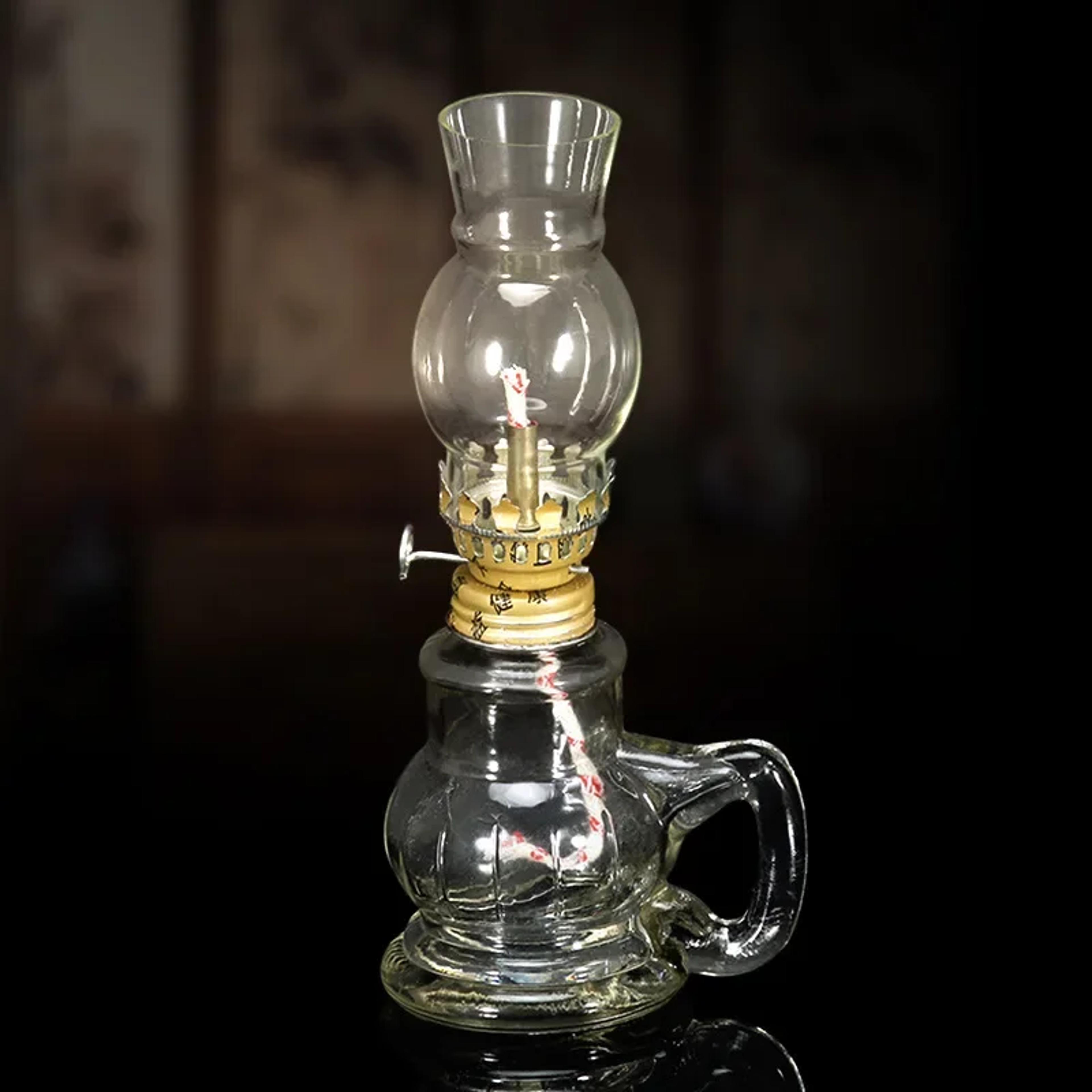 Vintage Retro Kerosene Oil Lamp Windproof Glass Cover For Emergency Lighting And Home Decor 1
