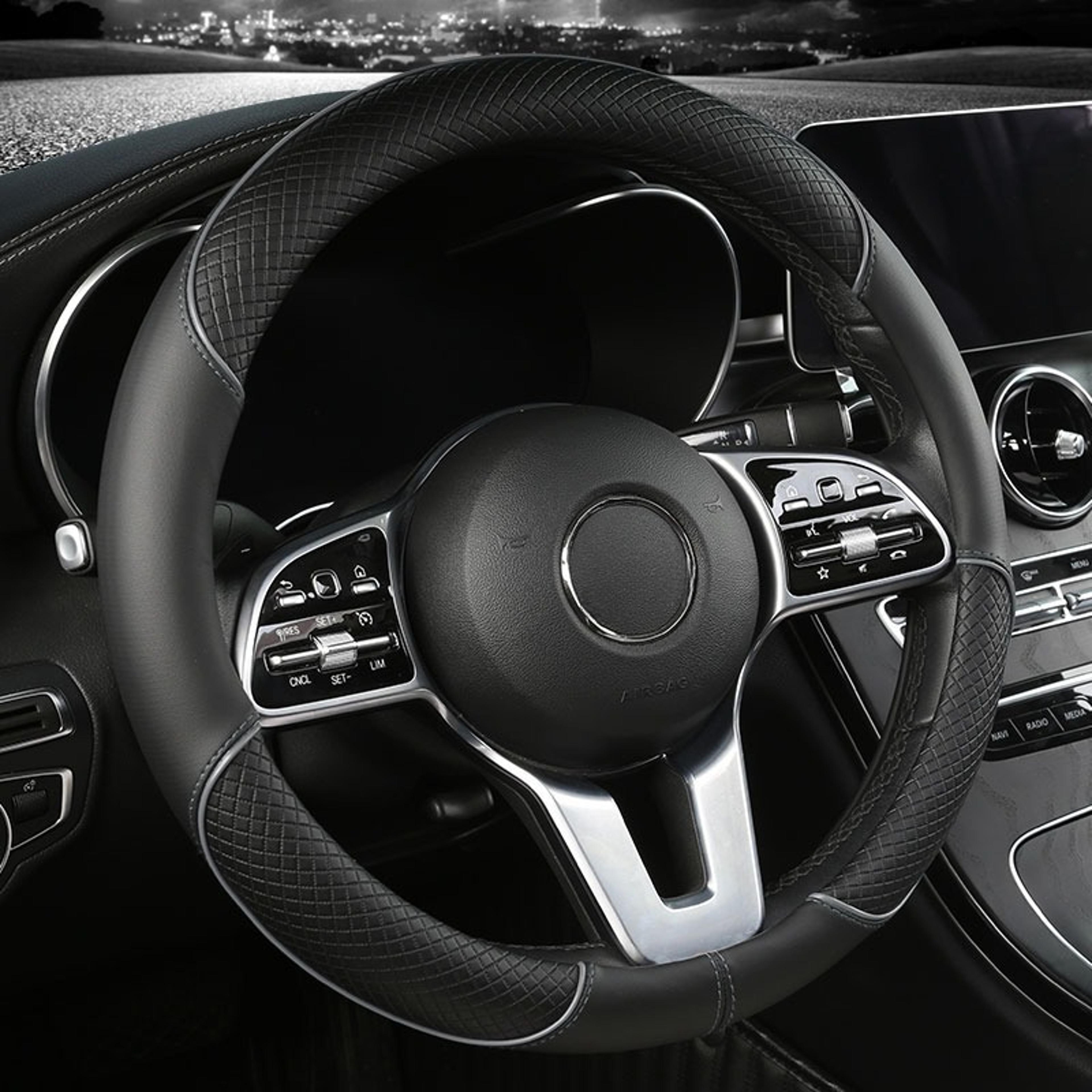 Universal Leather Diamond Steering Wheel Cover All Seasons Durable AntiSlip Veins Design 1
