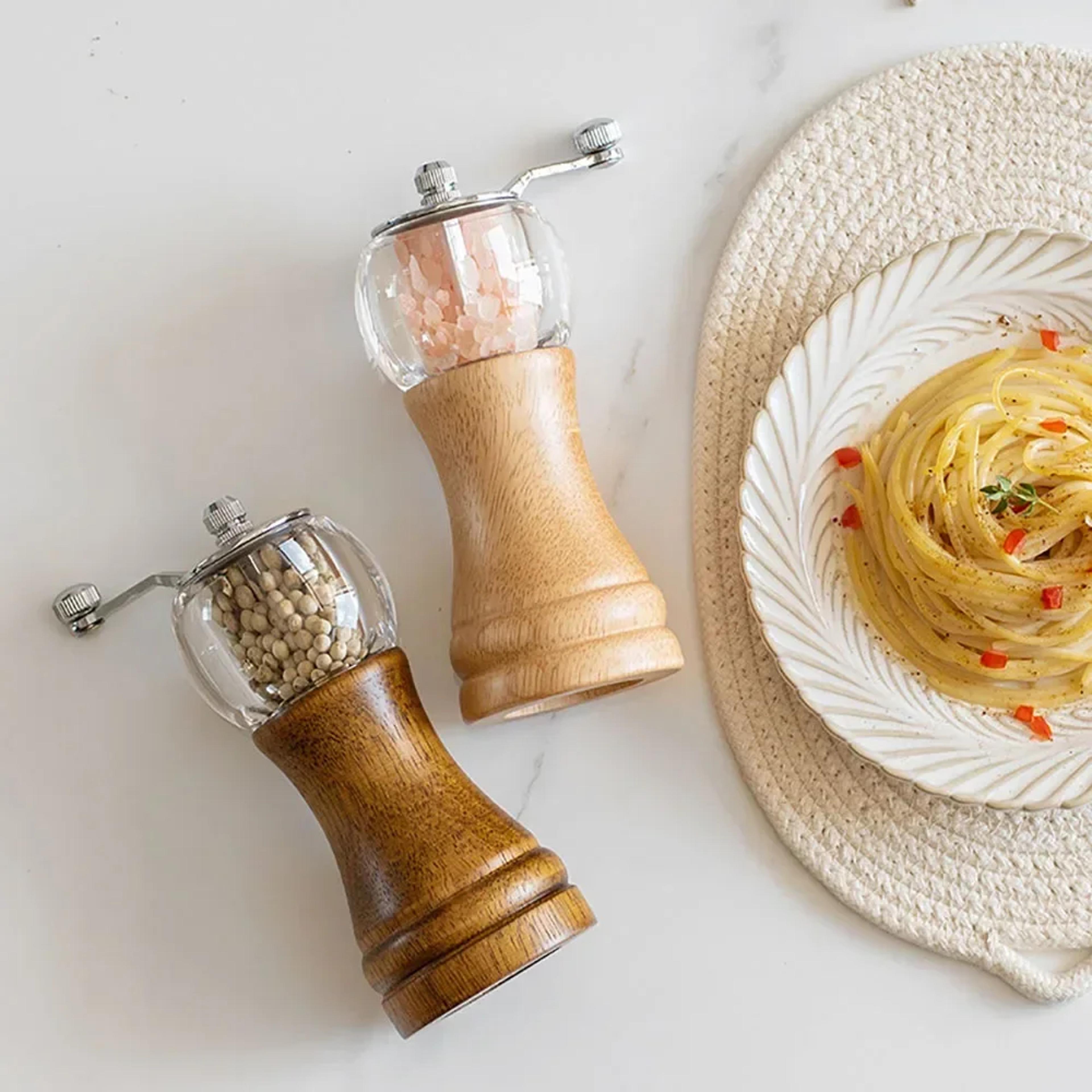 multifunctional hand crank pepper grinder sea salt pepper cumin solid wood kitchen seasoning grinder
