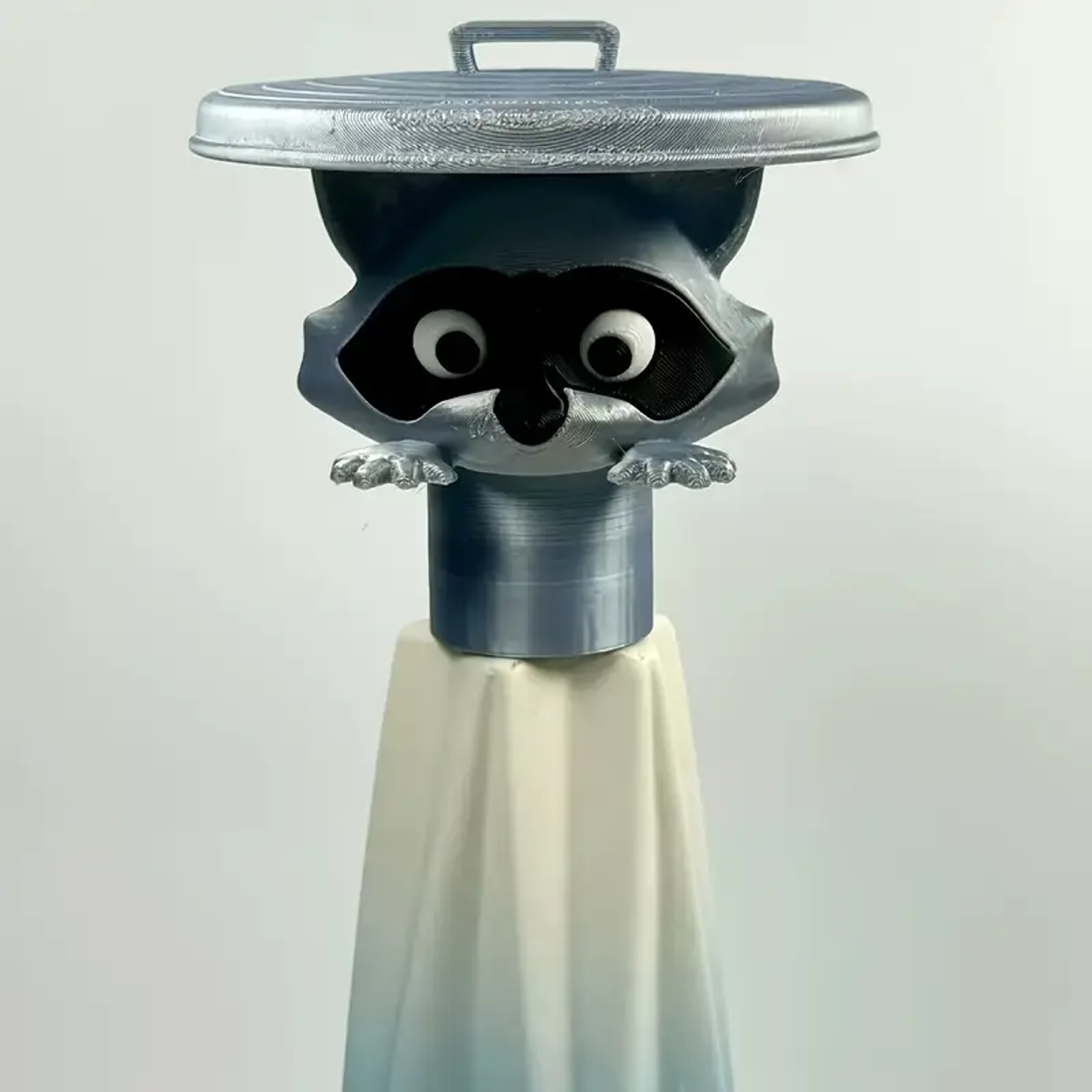 3D Printed Raccoon Toilet Roll Holder White Plastic Tissue Holder With Lid Playful Bathroom Decor 7