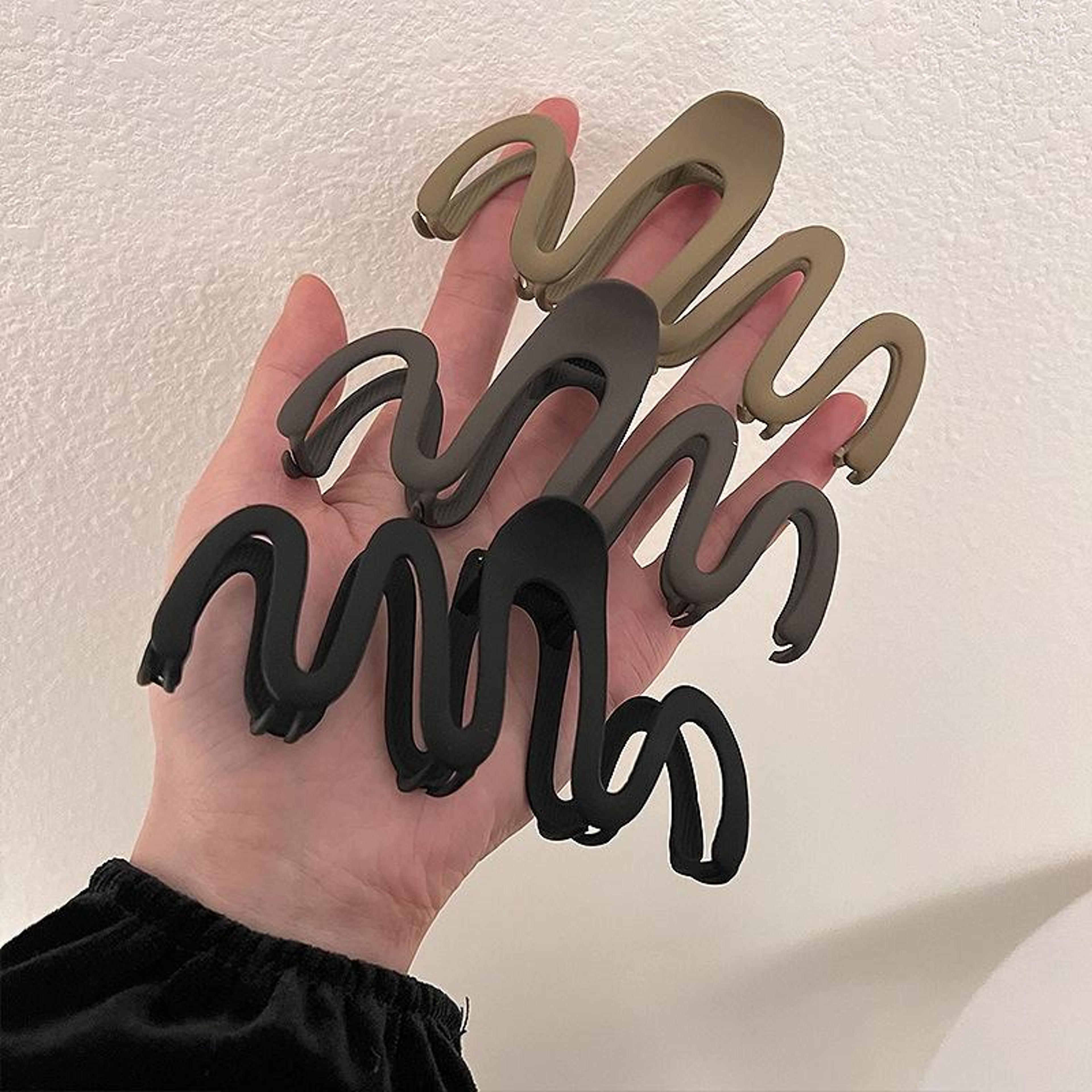 B646 Wavy Frosted Metal Clip Hair Accessories Manual Hair ClampBlack 8