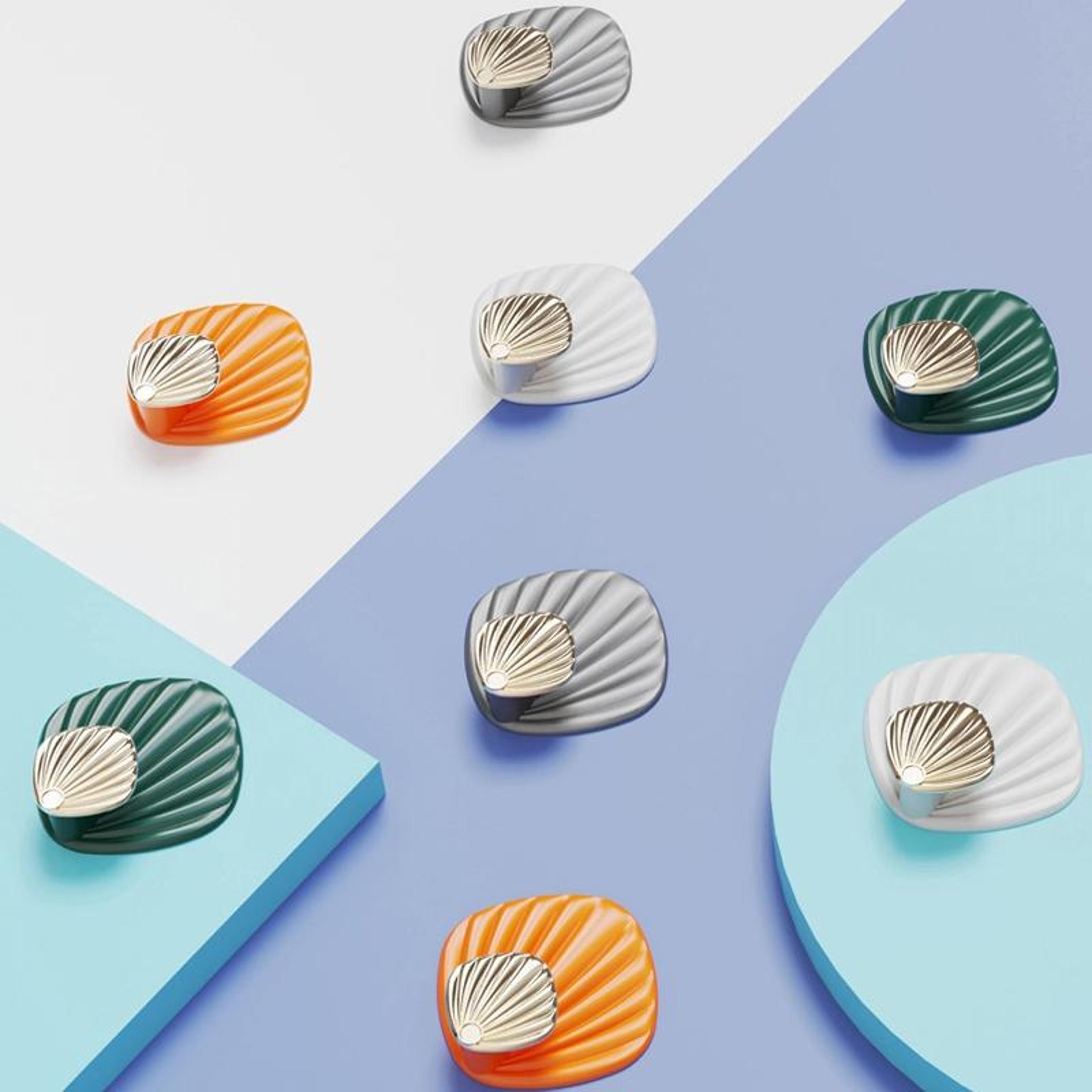 Seashell Adhesive Wall Hooks Set  No Drill Waterproof Bathroom  Kitchen Sticky Hooks 1