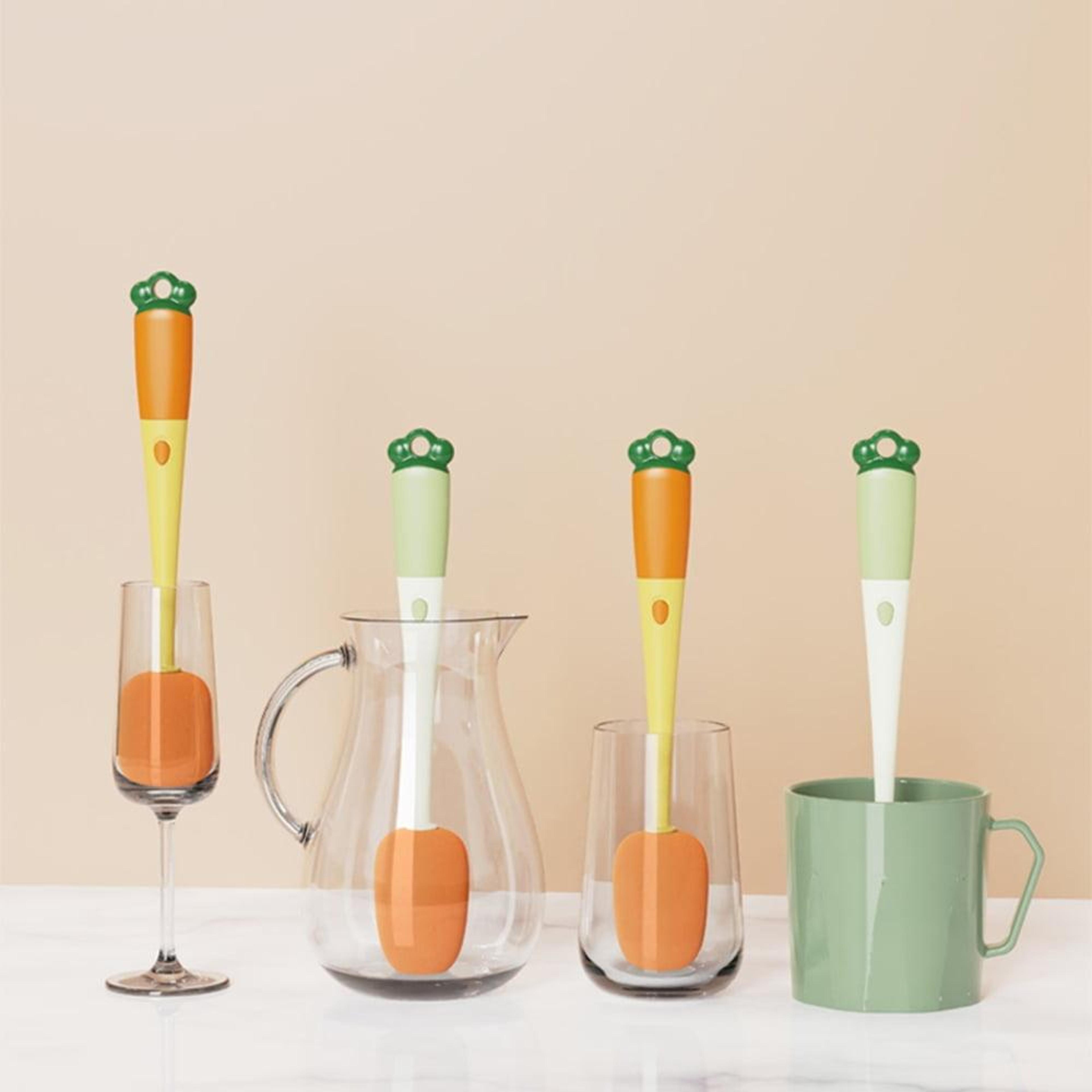 Carrot Shape Bottle  Cup Cleaning Brush Long Handle Kitchen Cleaning Tool 1