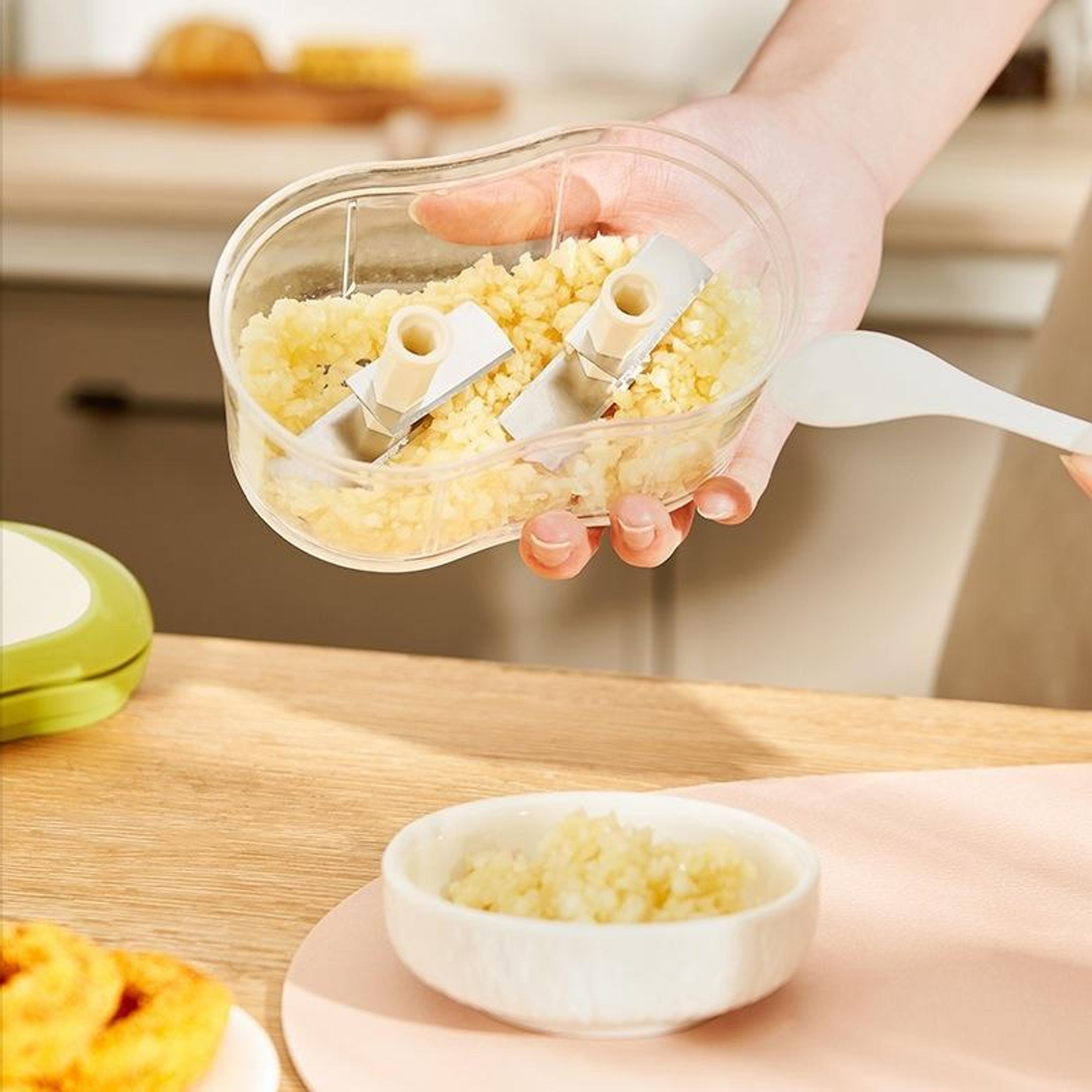 Manual Garlic Chopper HandPushed Food Processor  Vegetable Cutter 4