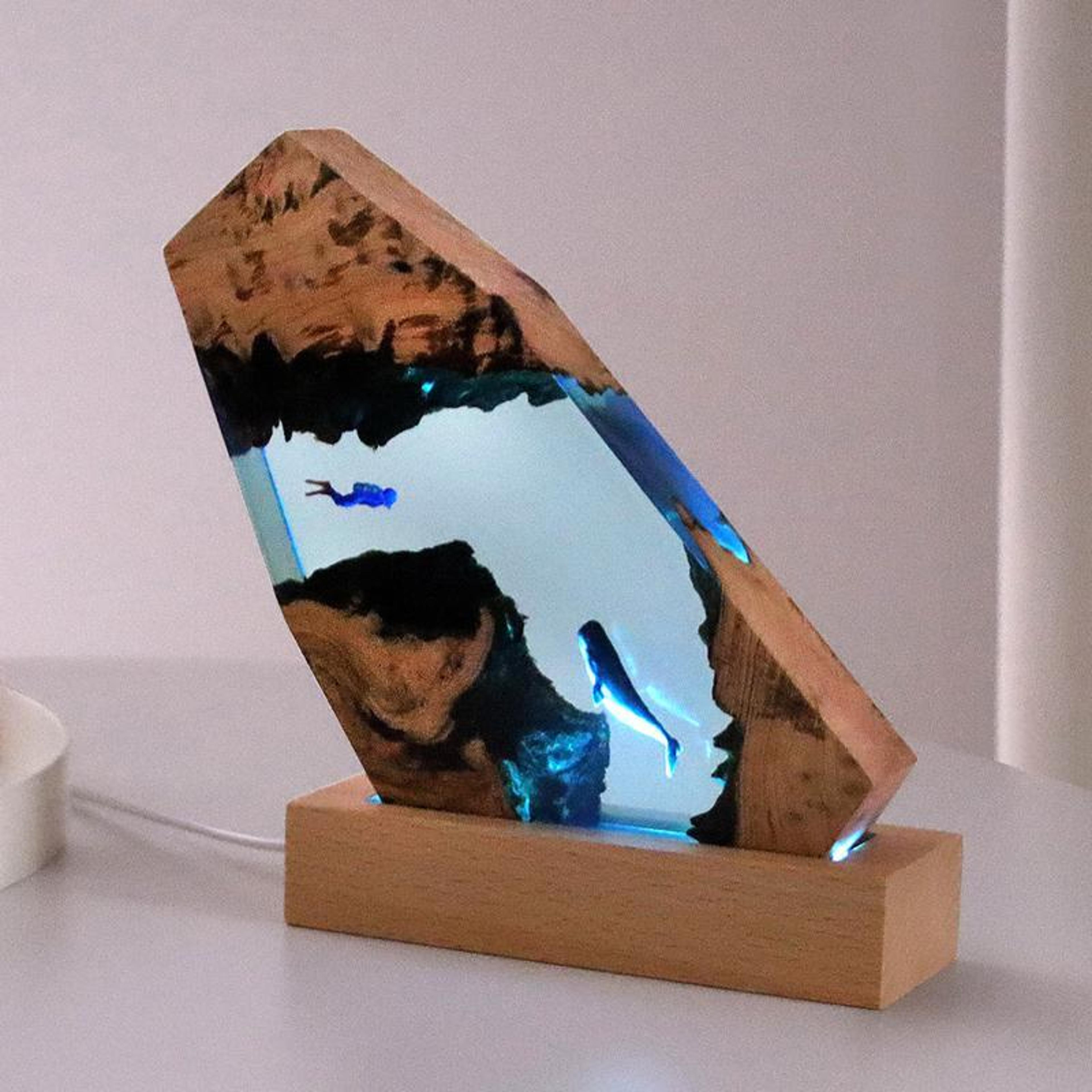 Ocean Cave Whale Diver Resin Lamp  USB LED Ocean Decor Night Light For Desk  Home 2
