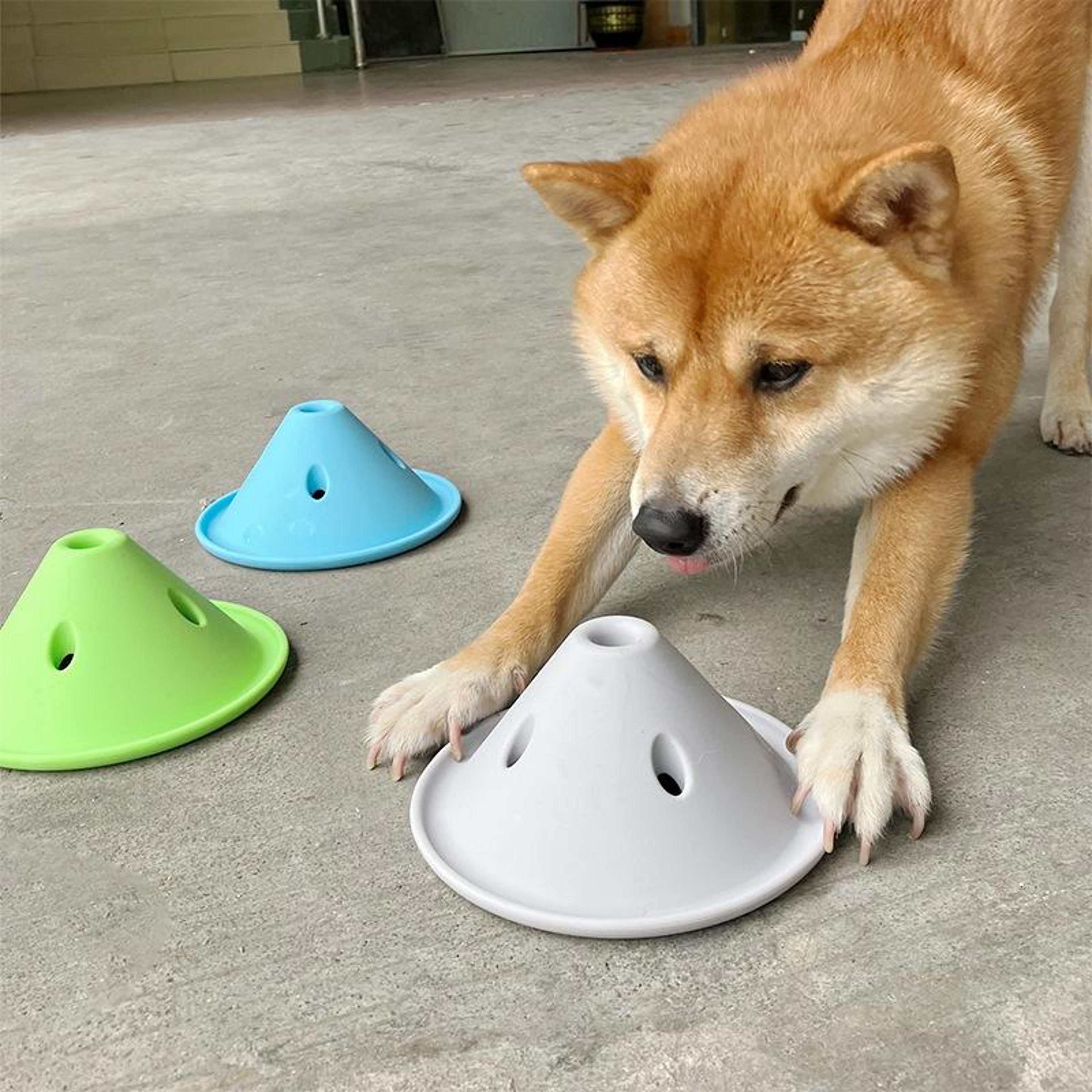 Interactive Silicone Dog Slow Feeder Bowl Puzzle Toy For Healthy Eating  Mental Enrichment 0