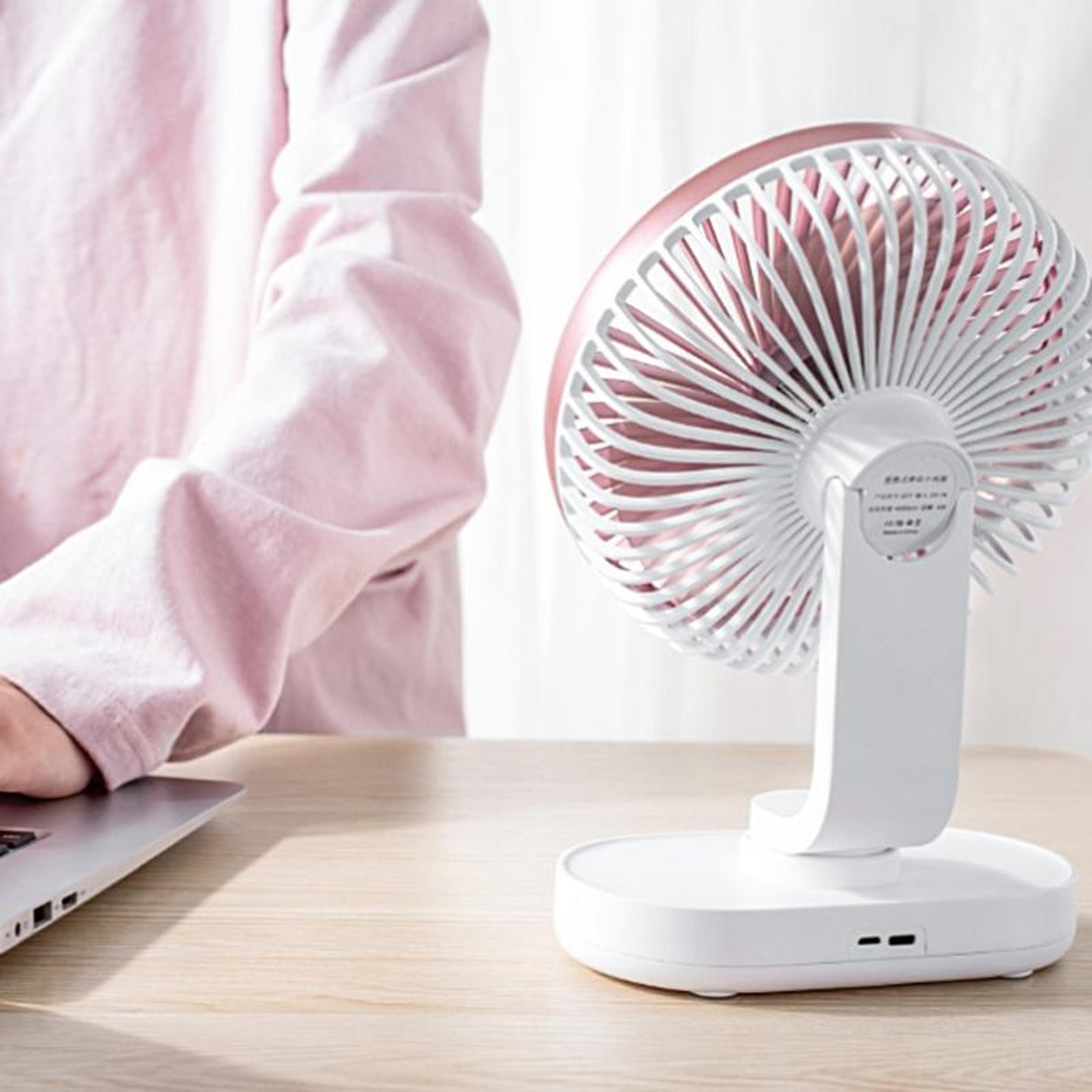 D77 USB Desk Fan Portable Oscillating Fan With Rechargeable Battery And 4 Speed Quiet Cooling 5