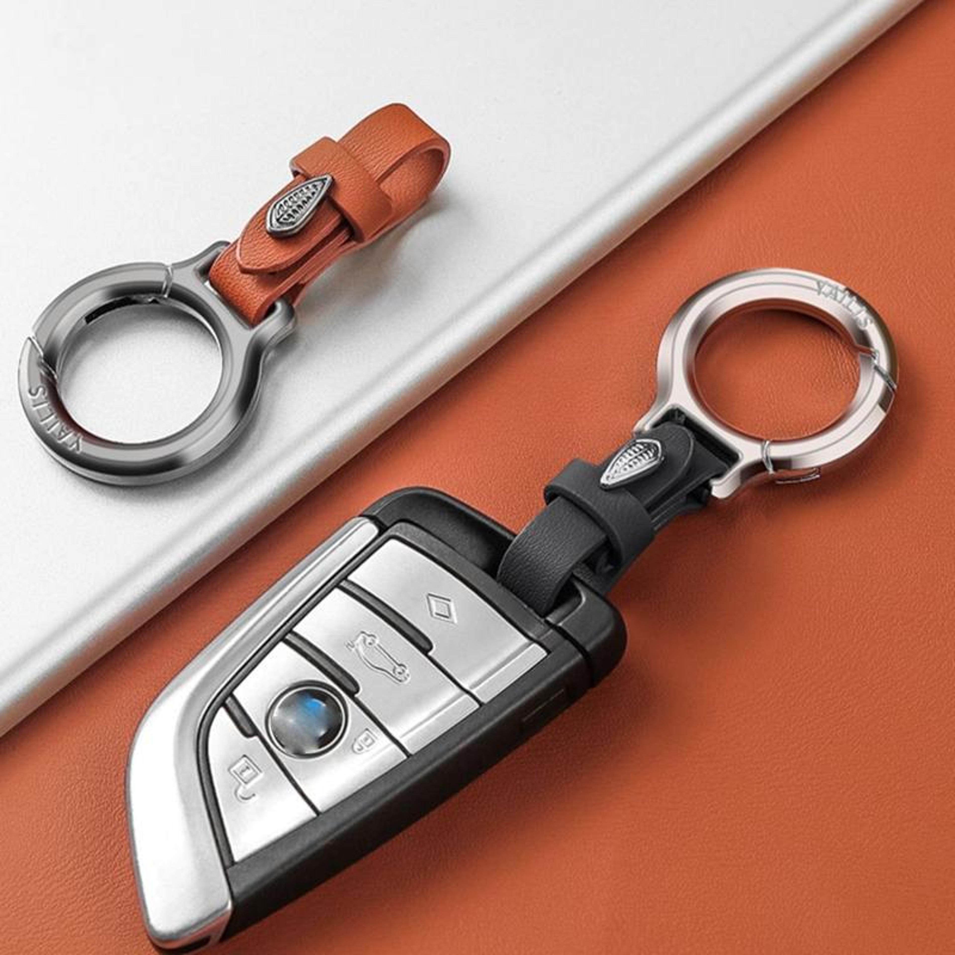 Premium Car Keychain Zinc Alloy Belt Key Holder With Leather Strap For Men  Women 4