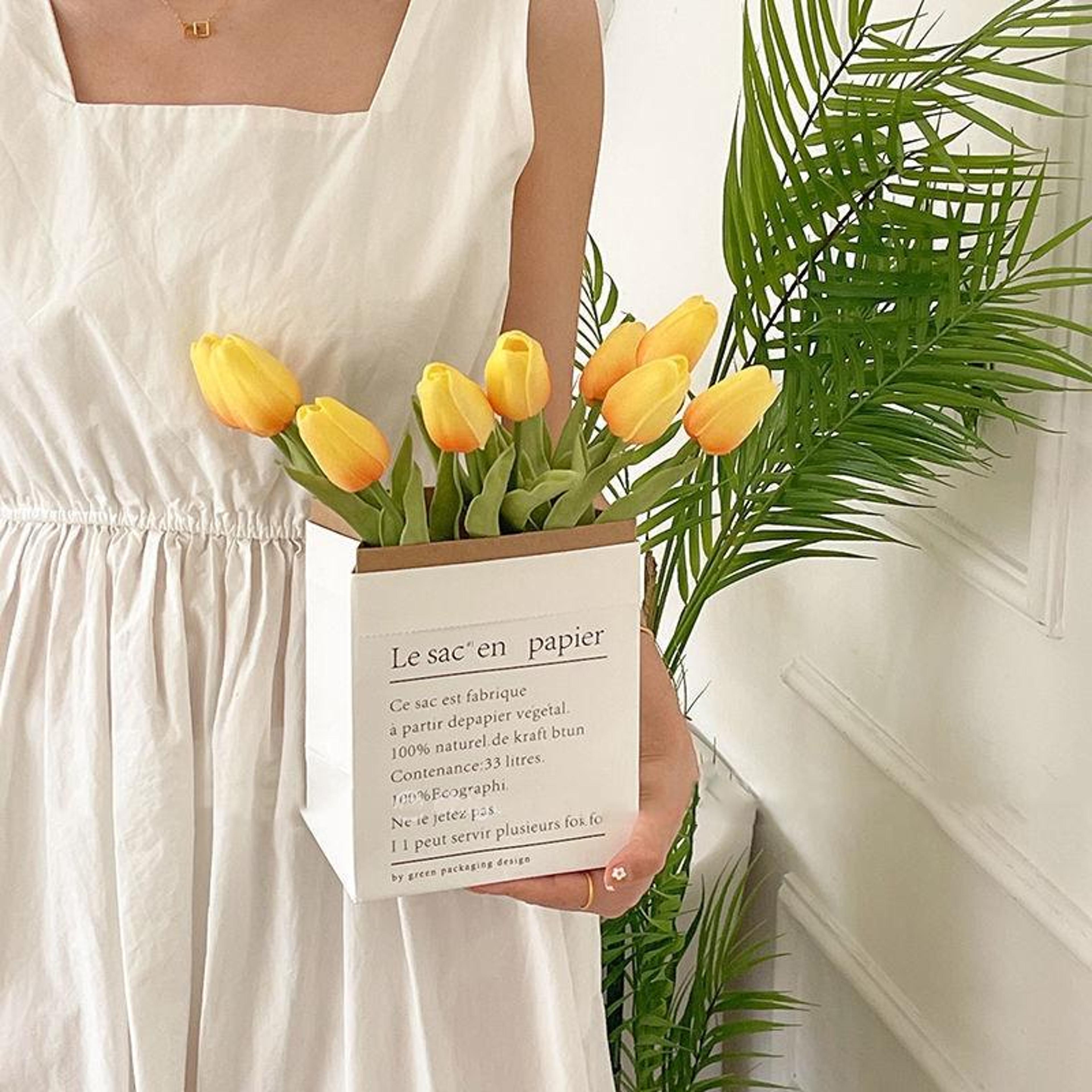 10 In 1 Artificial Tulip Bouquet With Paper Bag Decorative Floral Arrangement For Home  Gift Displa 4