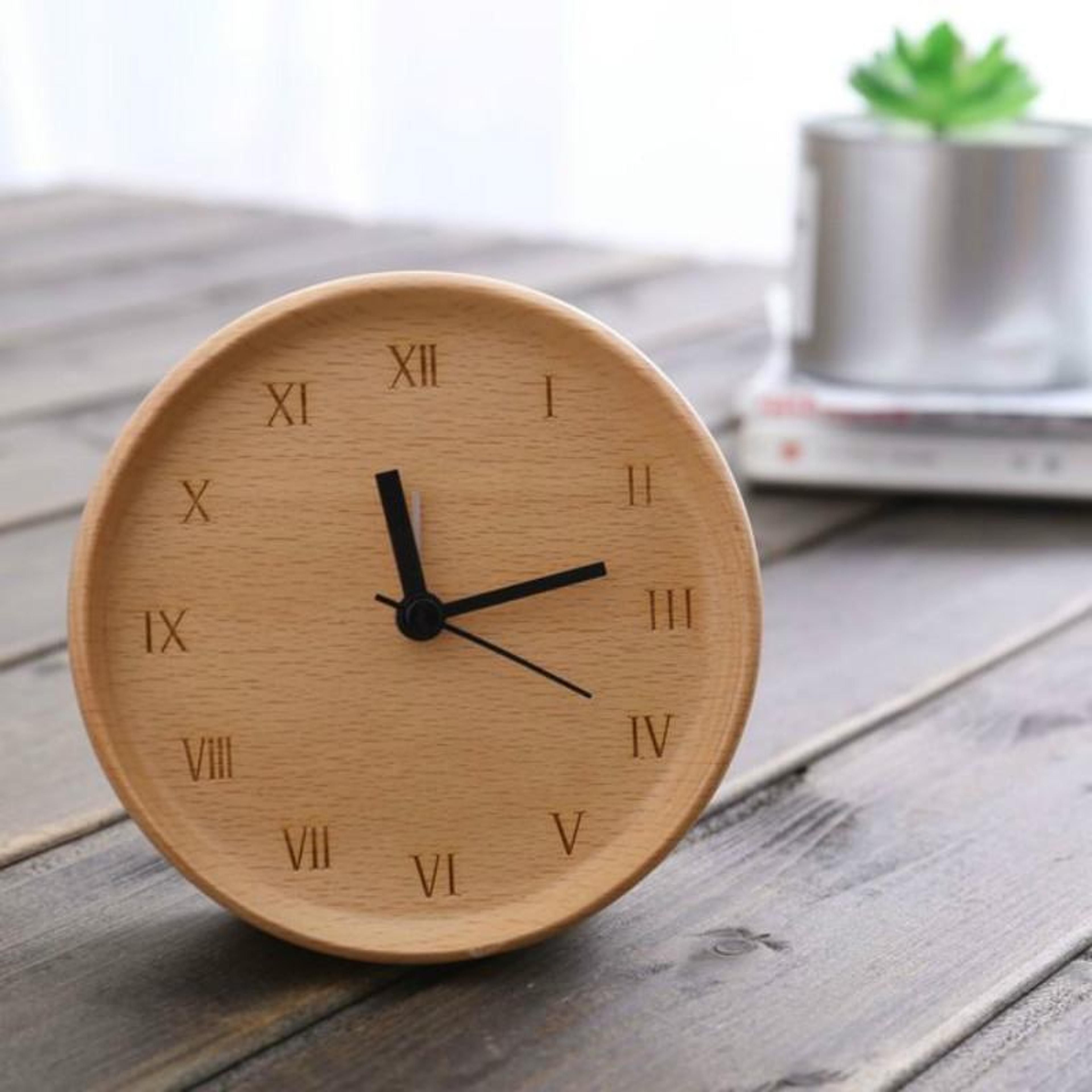 Beech Wood Alarm Clock Decorative Wooden Bedside Clock For Home Study And Bedroom 2