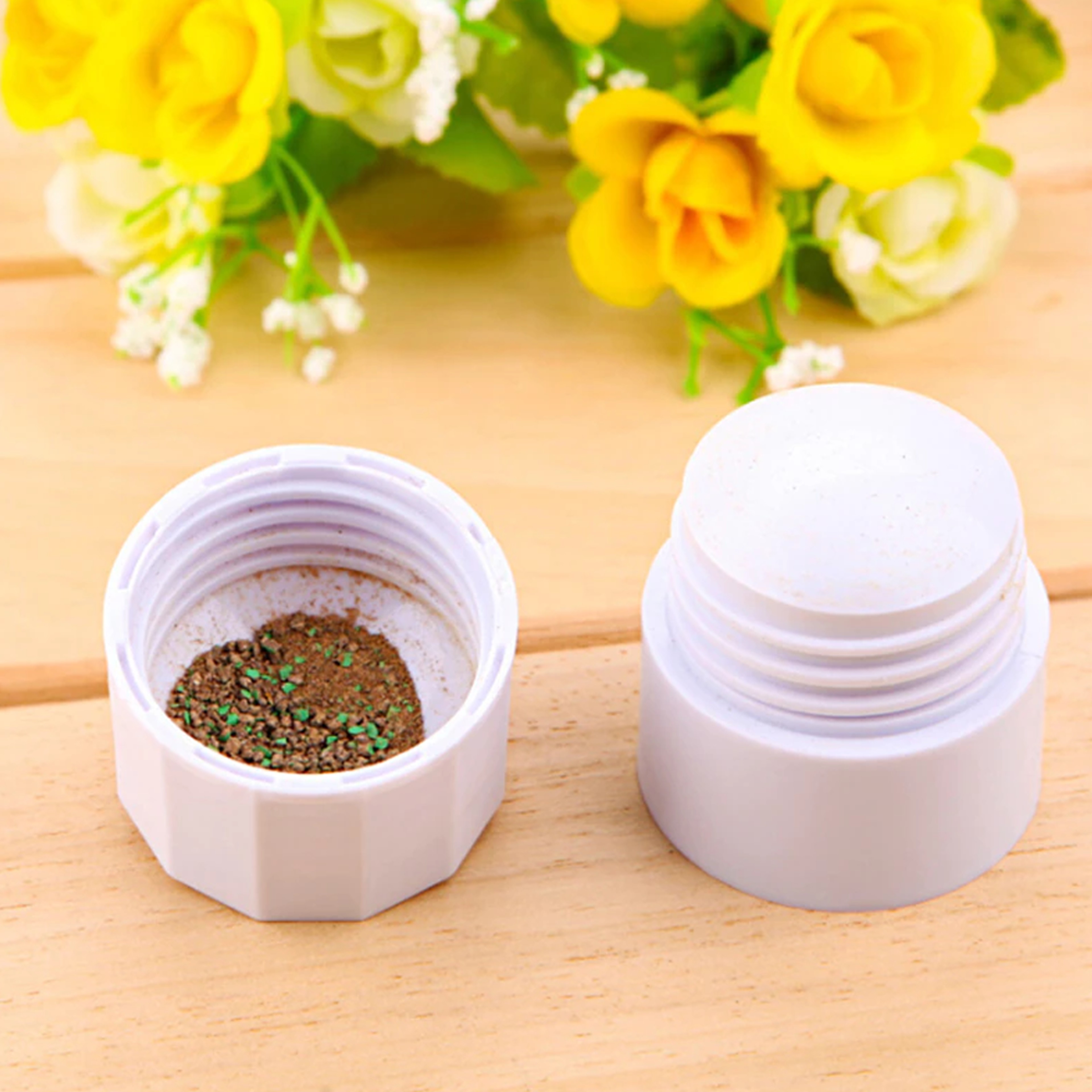 Reliable portable pill crusher for active lifestyles