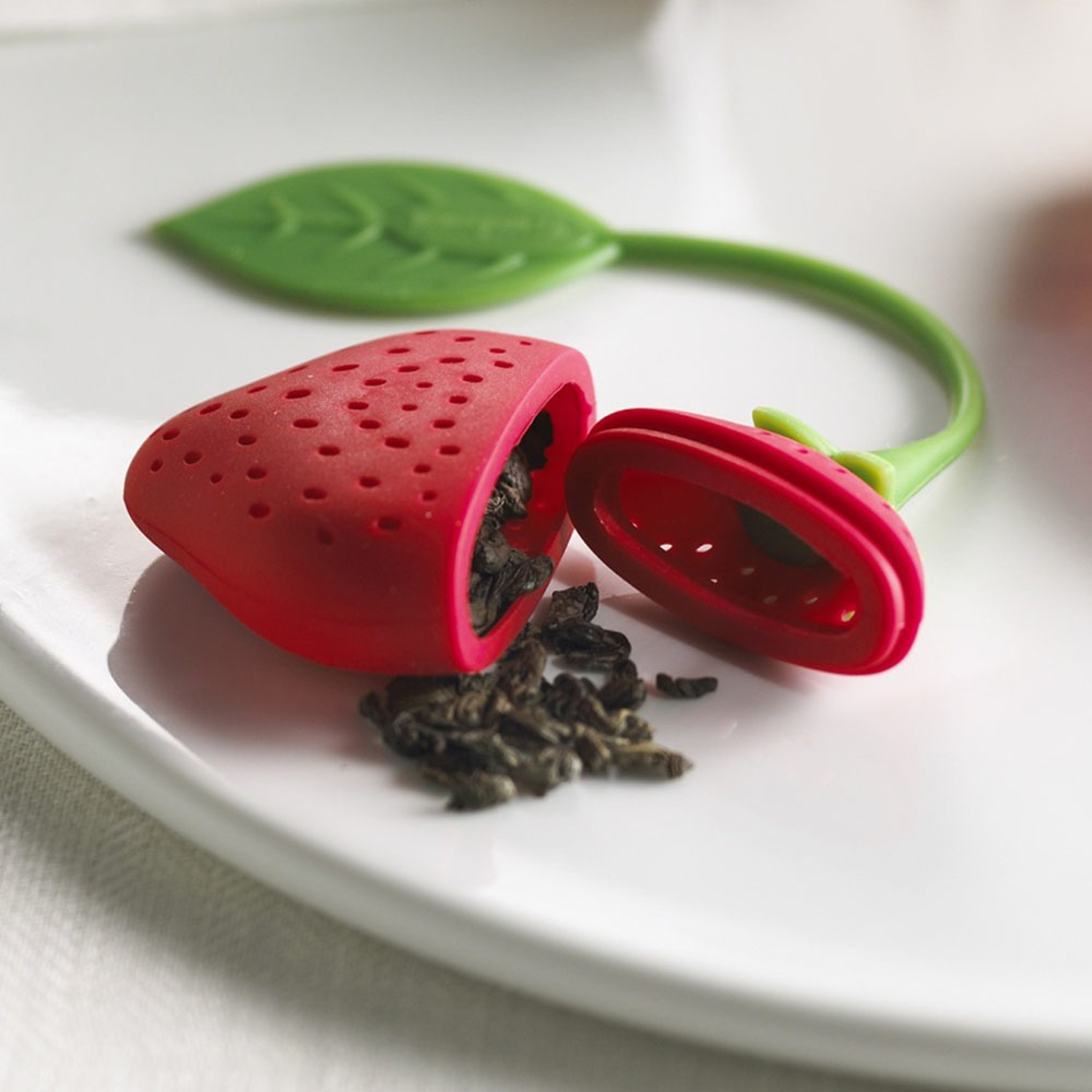 Strawberryteainfuser6