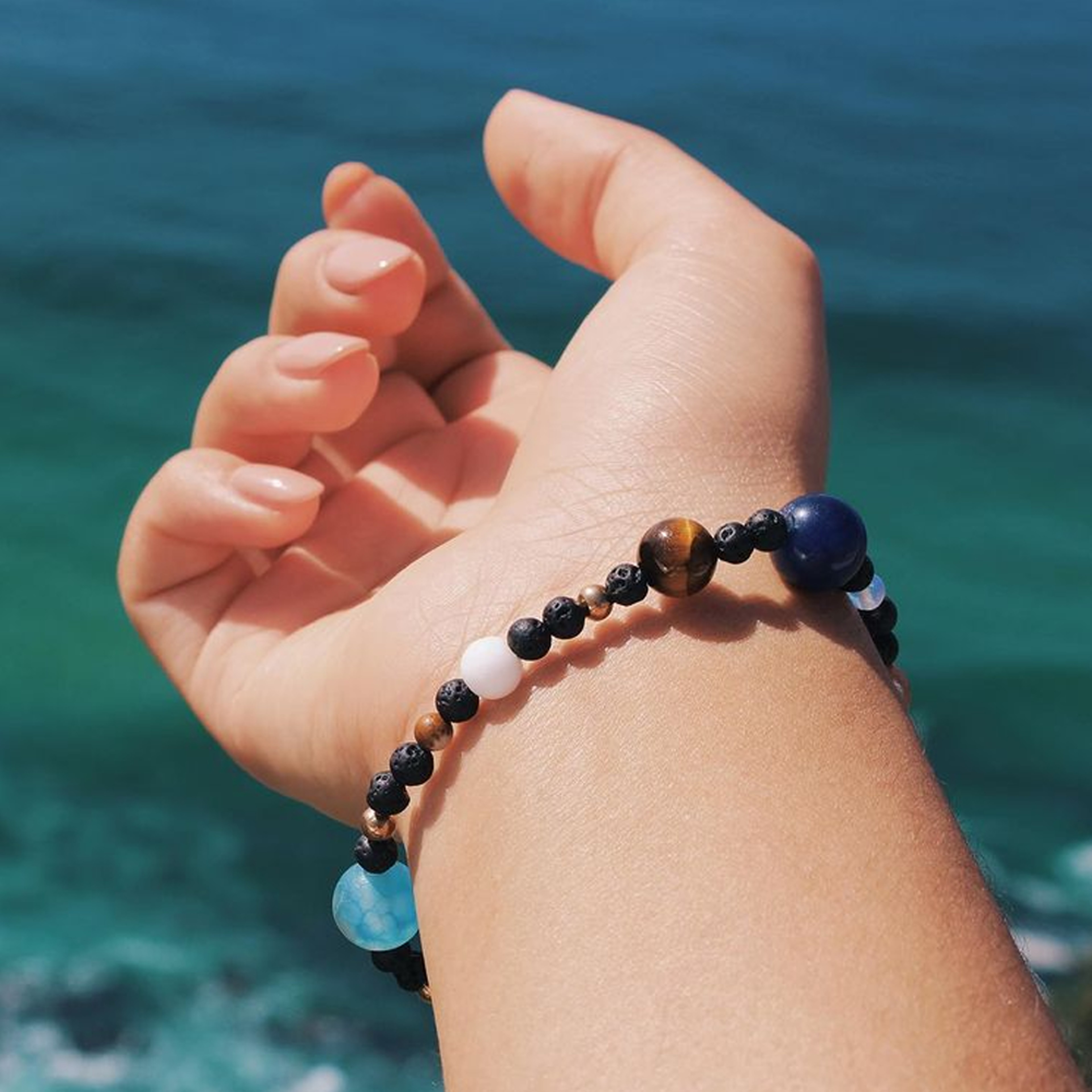 miniversebracelet1