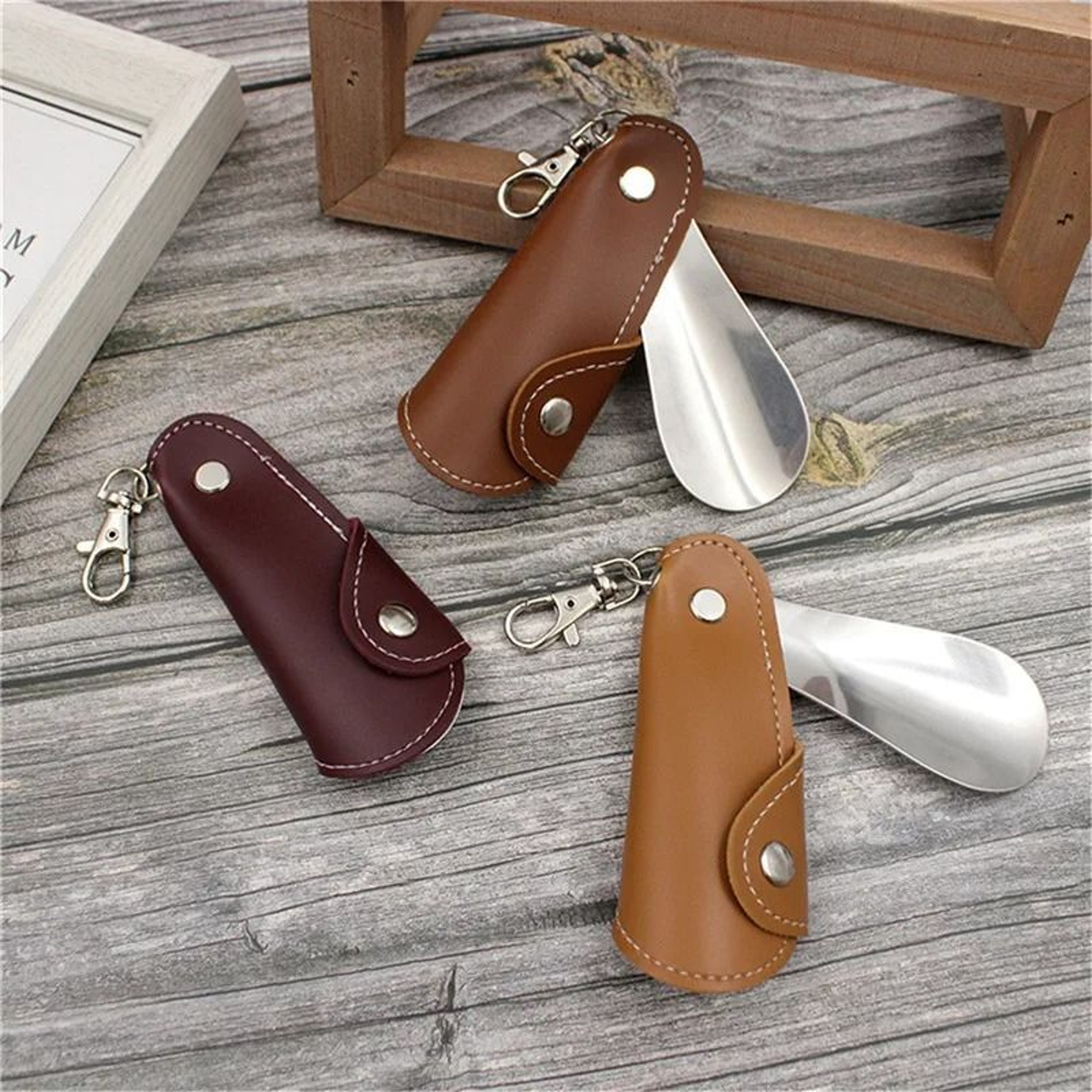 Foldable stainless steel shoe horn