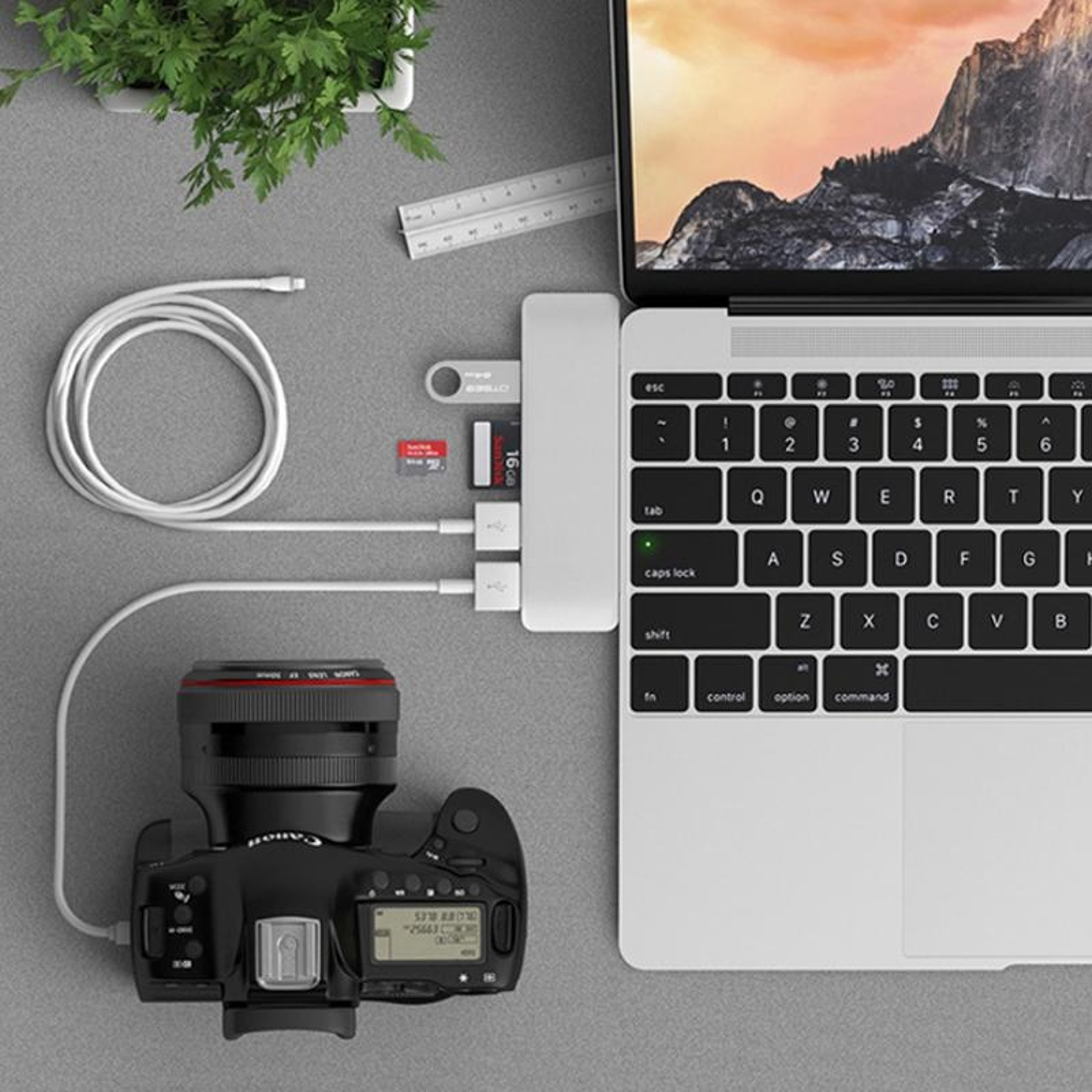 4K USB-C Hub Docking Station with HDMI, SD/TF Card Reader & Fast Charging for MacBook Pro – view 6