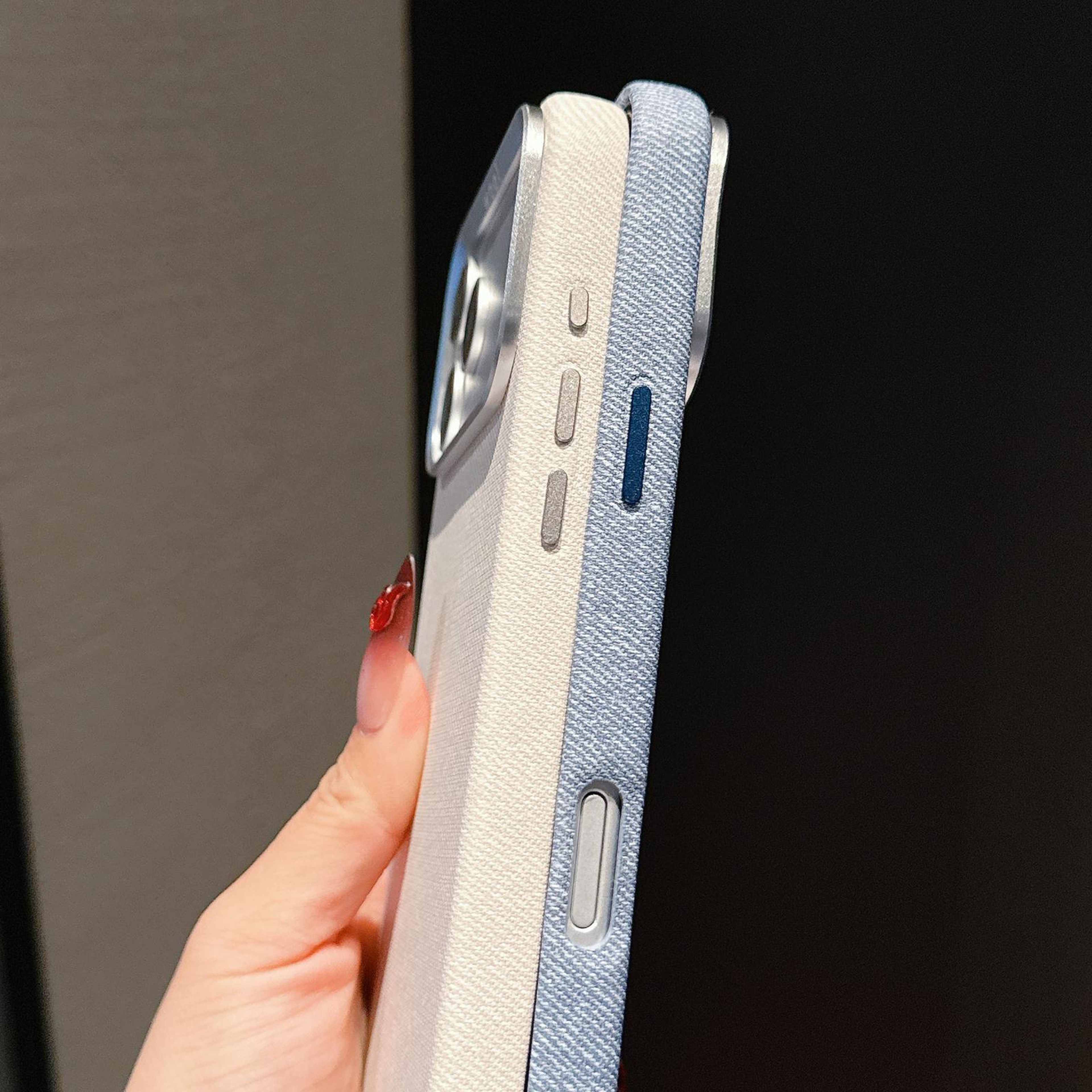 IPhone 18 Pro Magnetic Full Coverage Phone Case 3