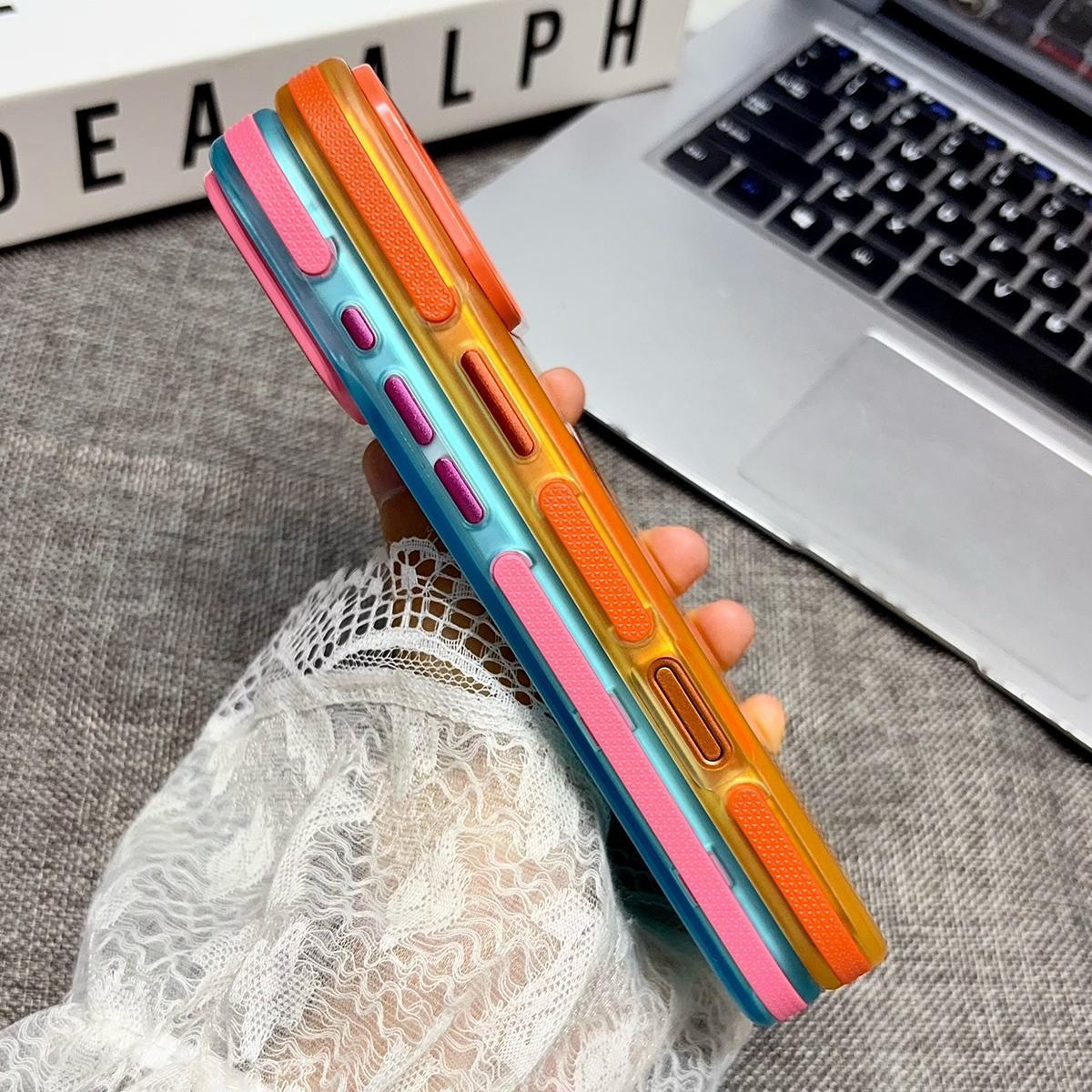 IPhone 18 Pro Magnetic TPU Phone Case With AntiSlip Edge Strips 3