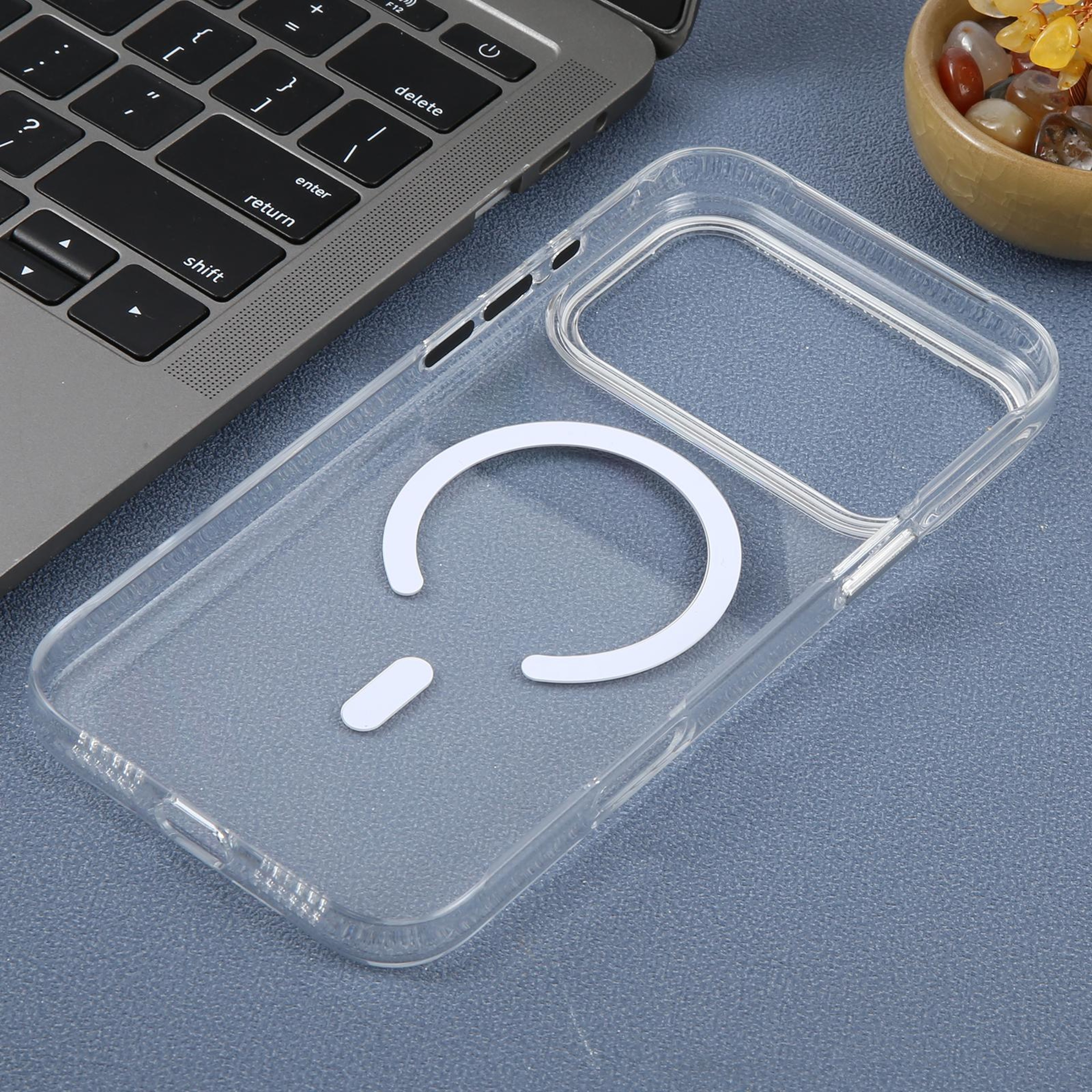 Magnetic Clear PC Phone Case for iPhone 18 Pro Max – view 5