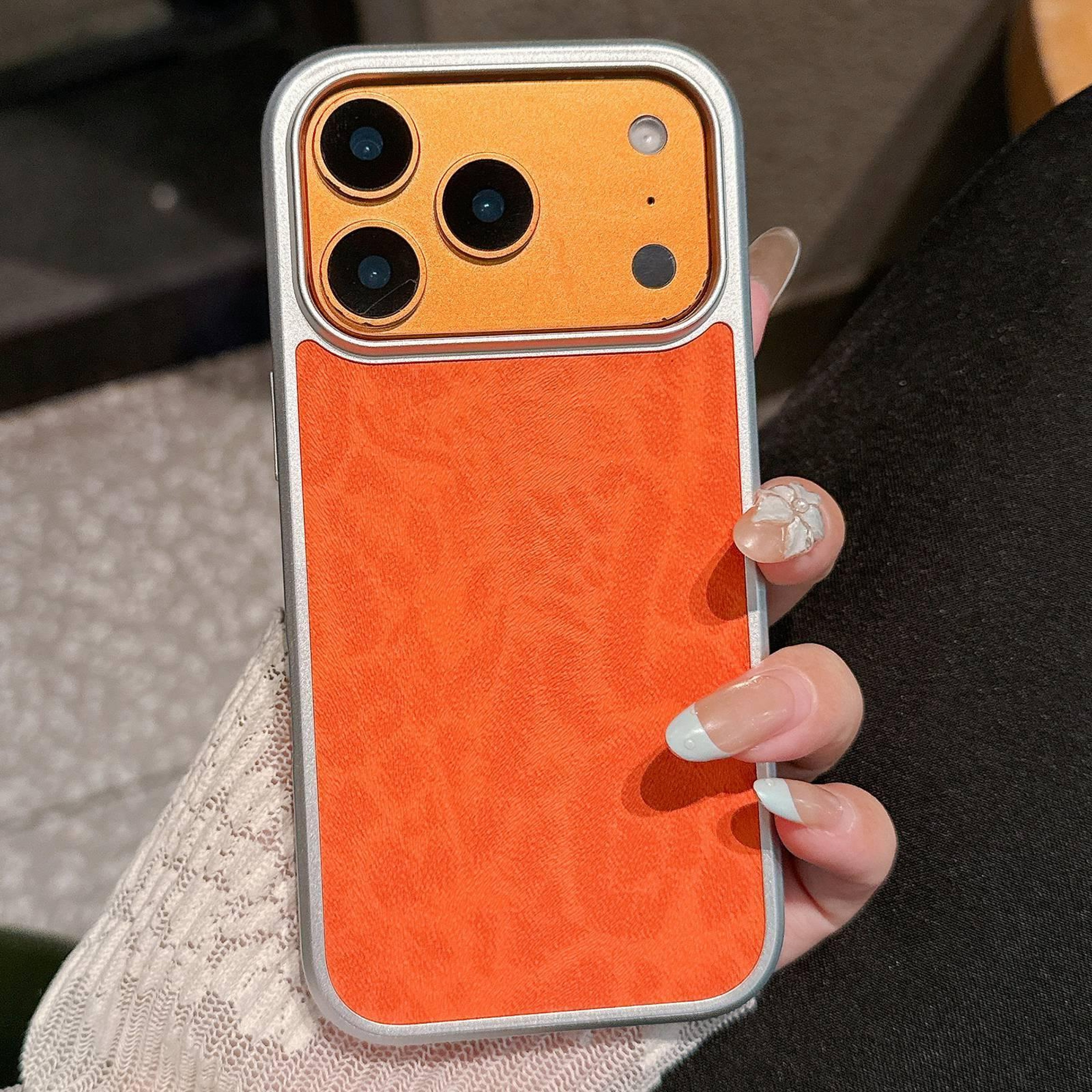 Leopard Print Electroplated IPhone 18 Pro Case With Large Lens Window 0