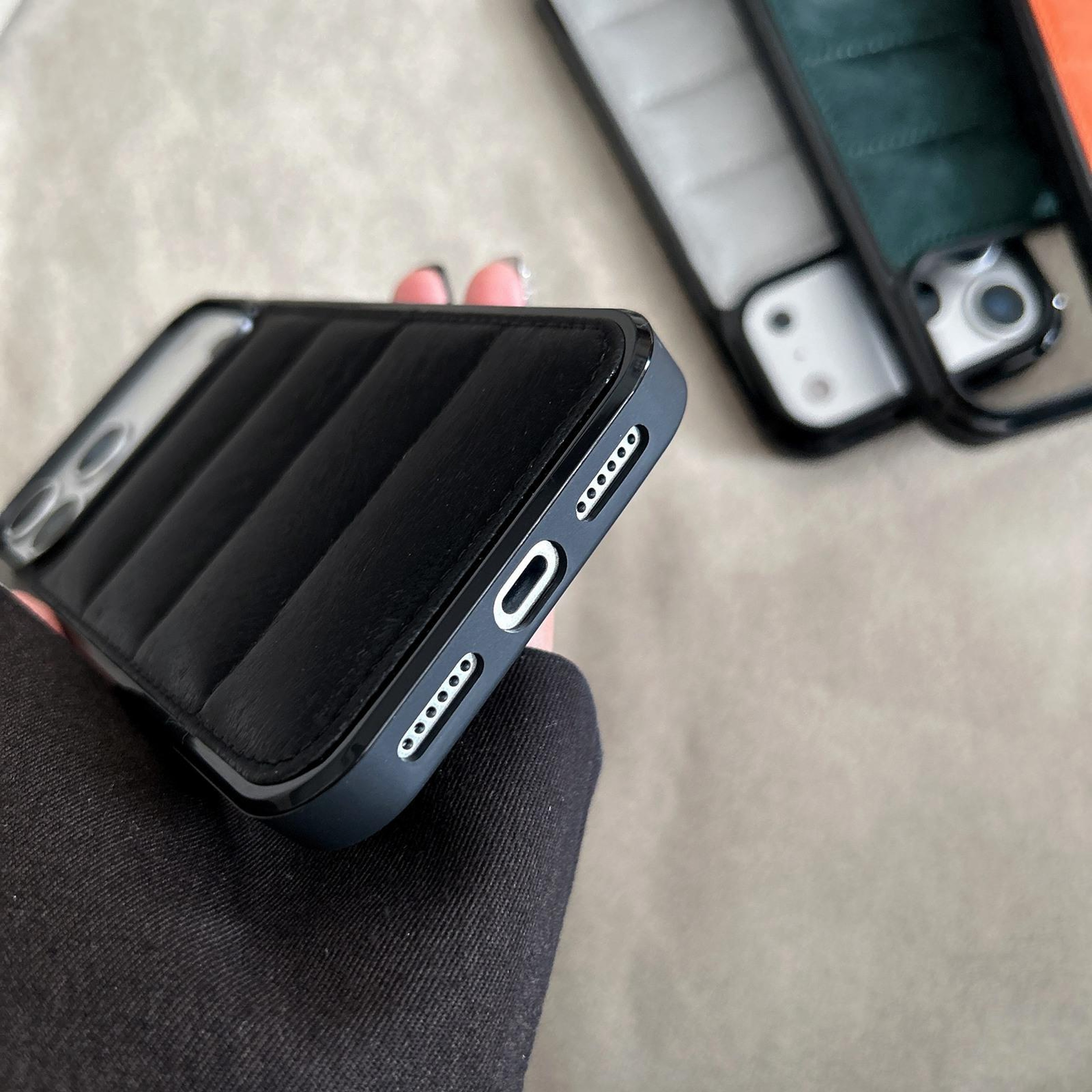 IPhone 18 Pro Padded PU Leather Phone Case With Raised Camera Protection 6