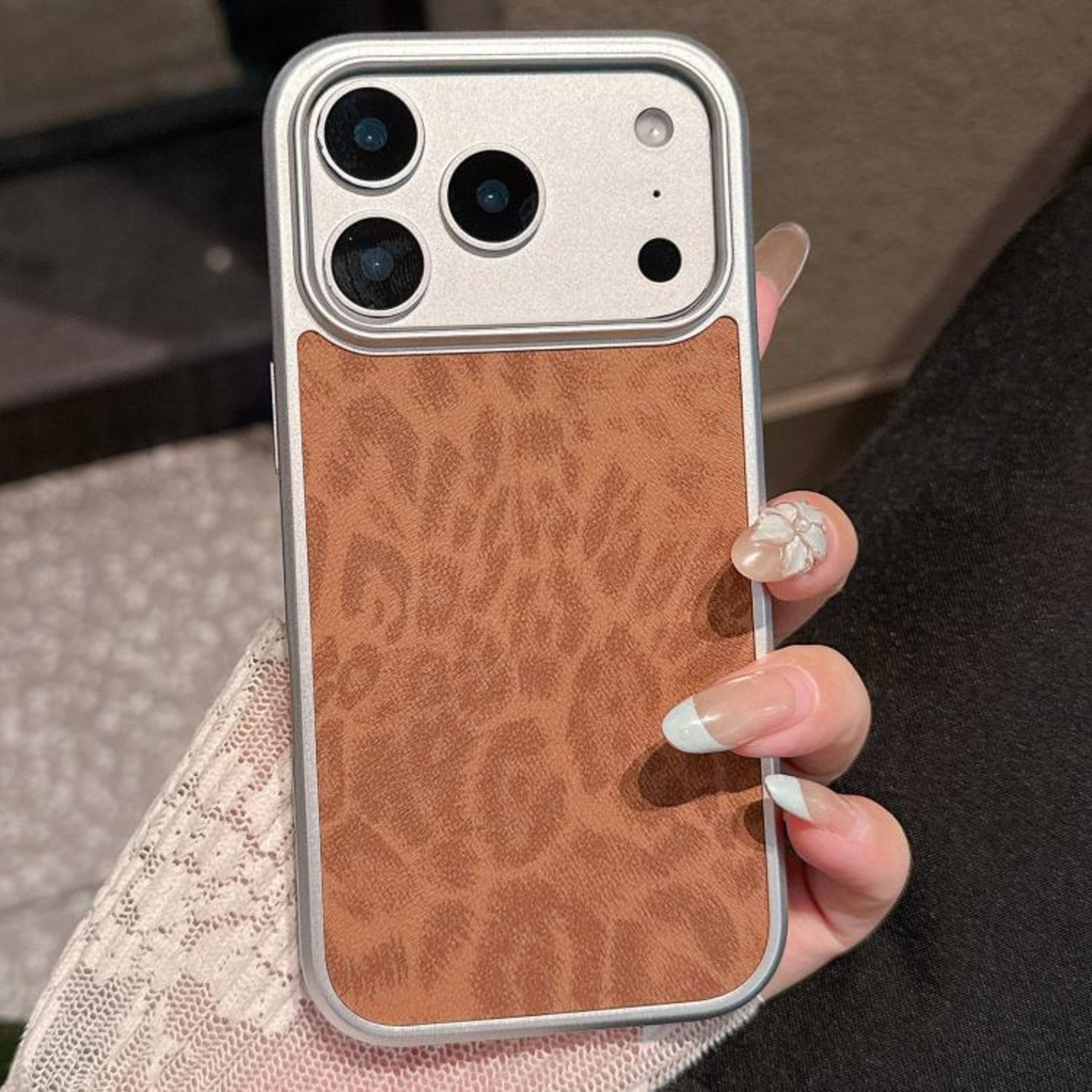 Leopard Print Electroplated IPhone 18 Pro Case With Large Lens Window 8
