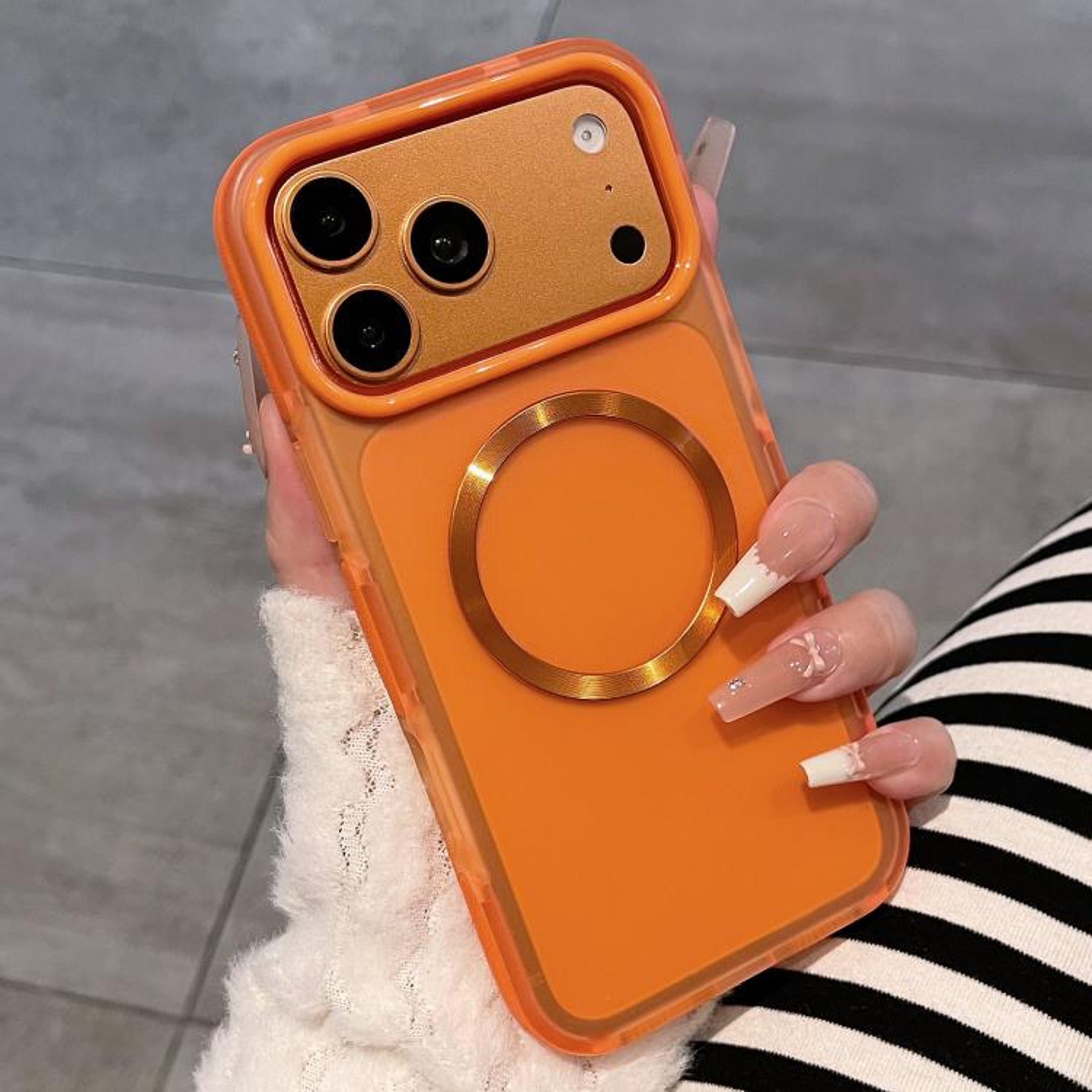 IPhone 18 Pro Magnetic Case With DualColor Translucent Matte Finish 10