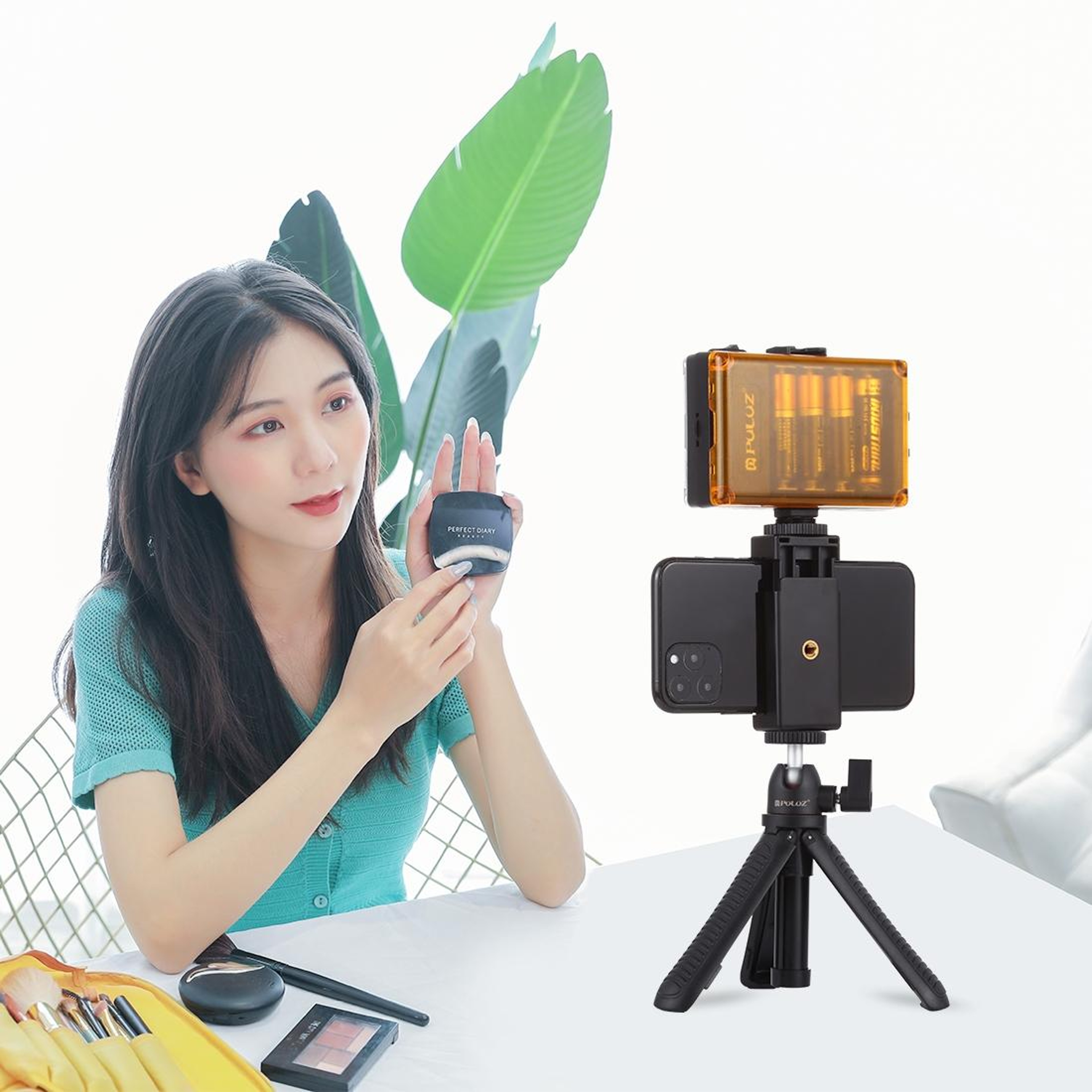 PULUZ Universal Phone Tripod Mount  Selfie Stick Holder With Adjustable Smartphone Clamp 8