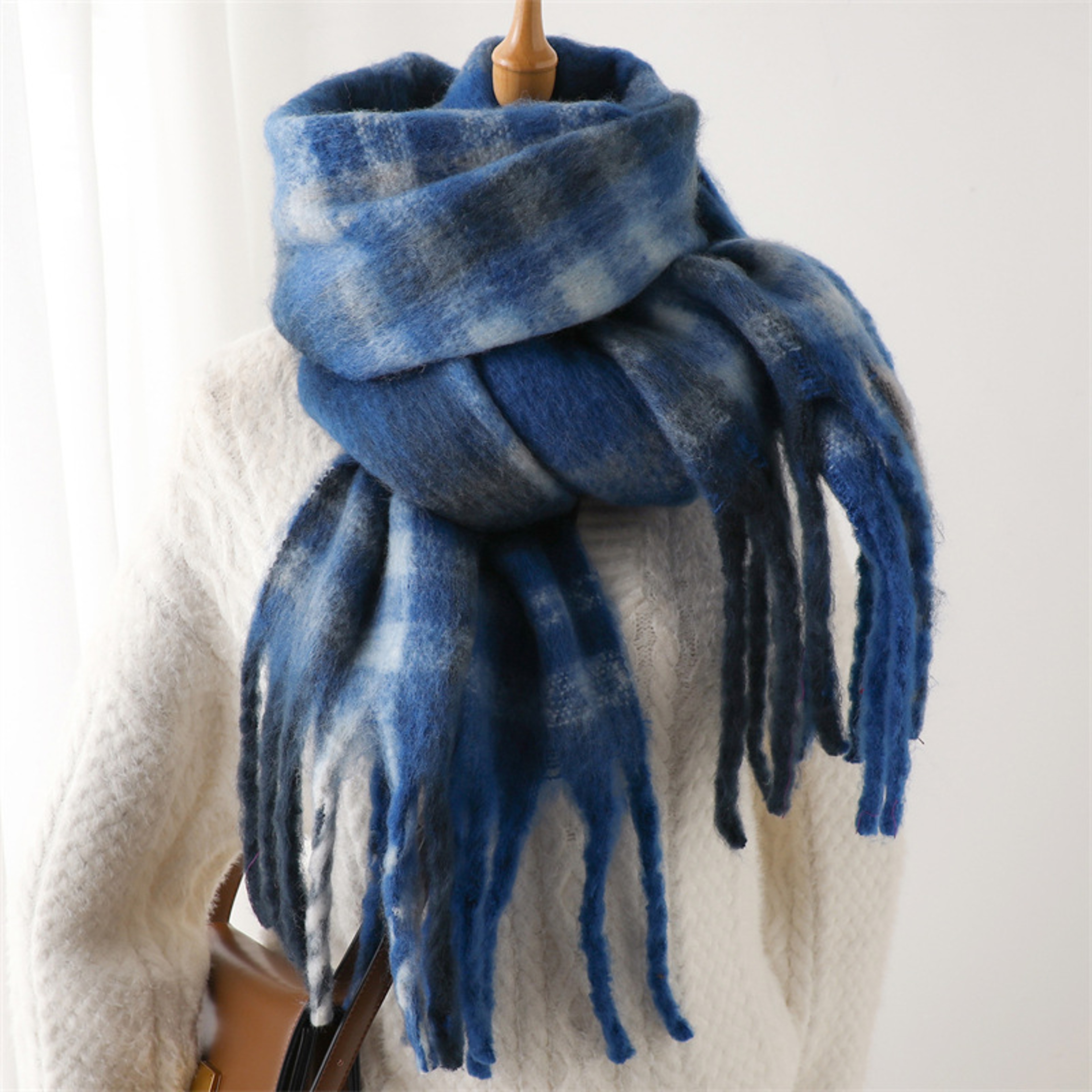 Thick Warm Korean Winter Imitation Cashmere Scarf with Tassels, Student Neck Shawl, Bufanda Blanket Wrap – view 11