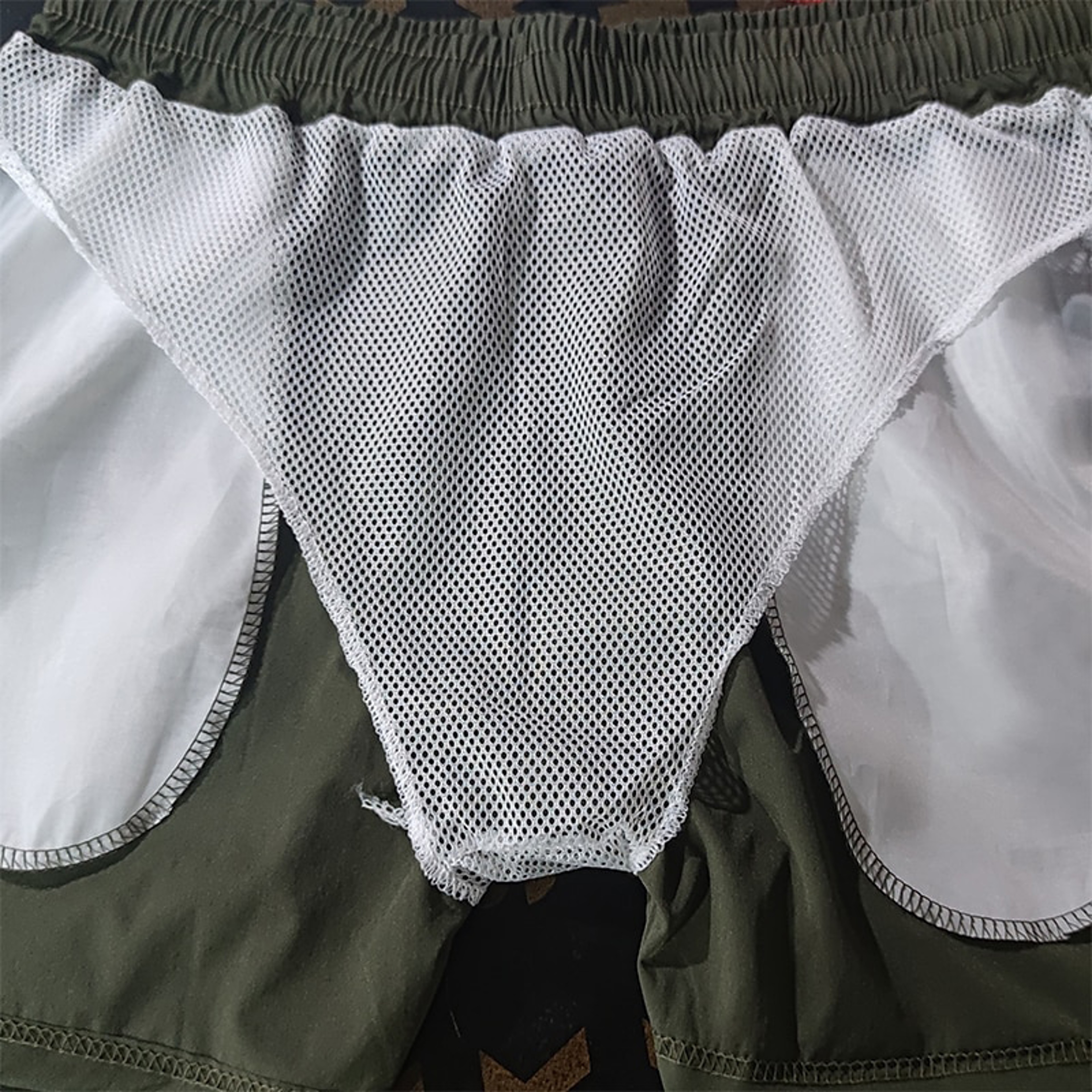 Men's Quick Dry Swim Trunks with Zipper Pockets and Mesh Liner – view 6