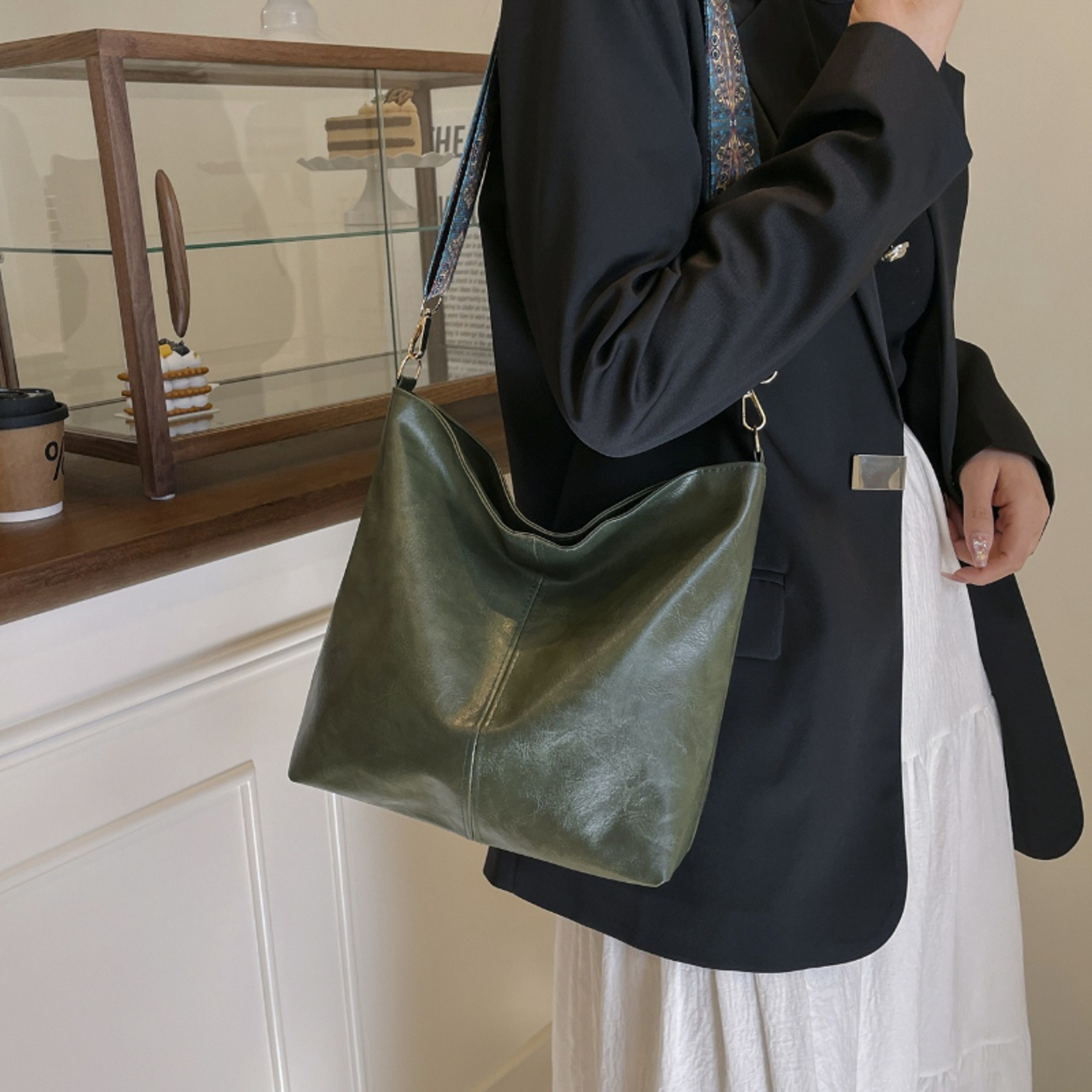 Vintage PU Leather Hobo Tote Bag – view 4