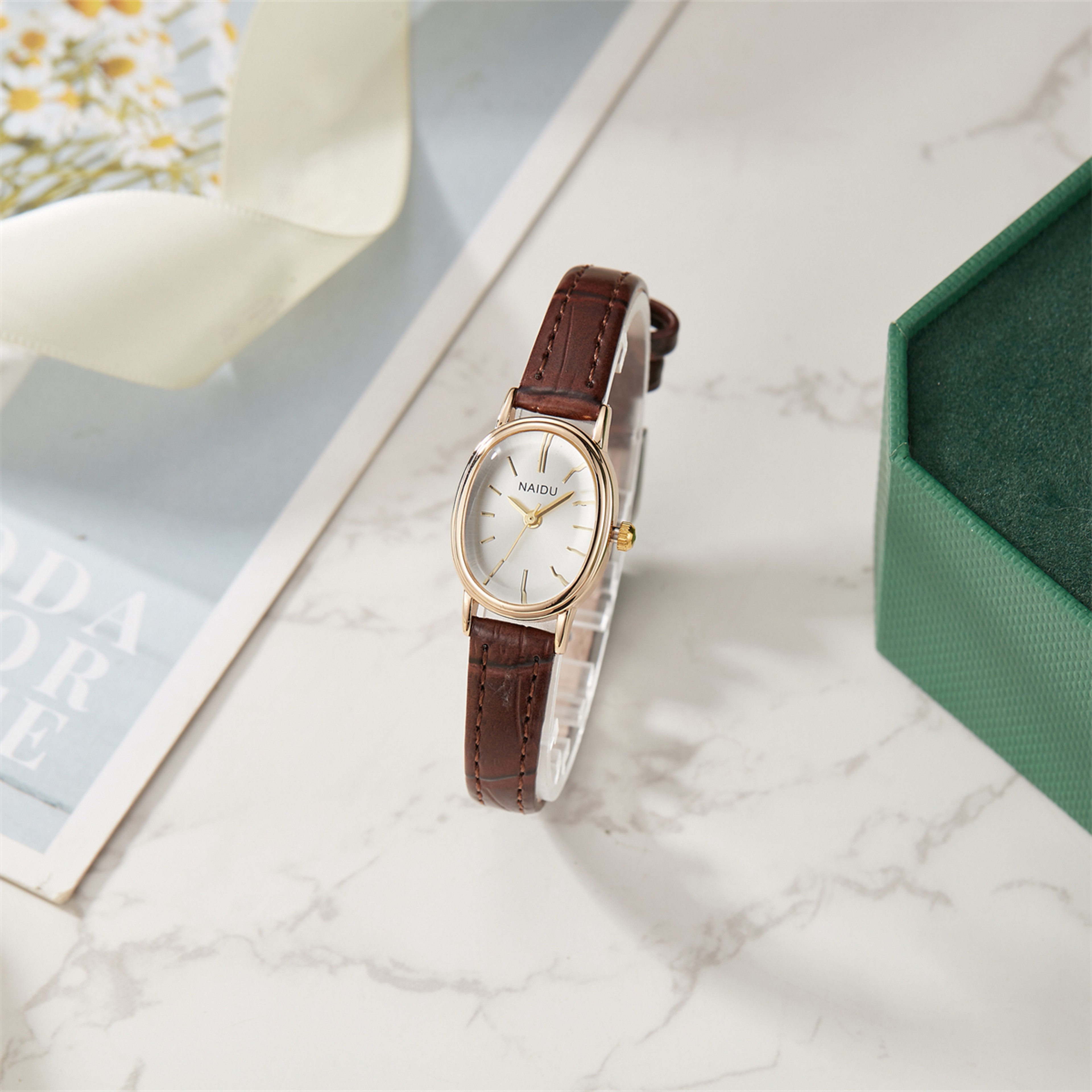 Elegant Oval Quartz Watch for Women – view 5