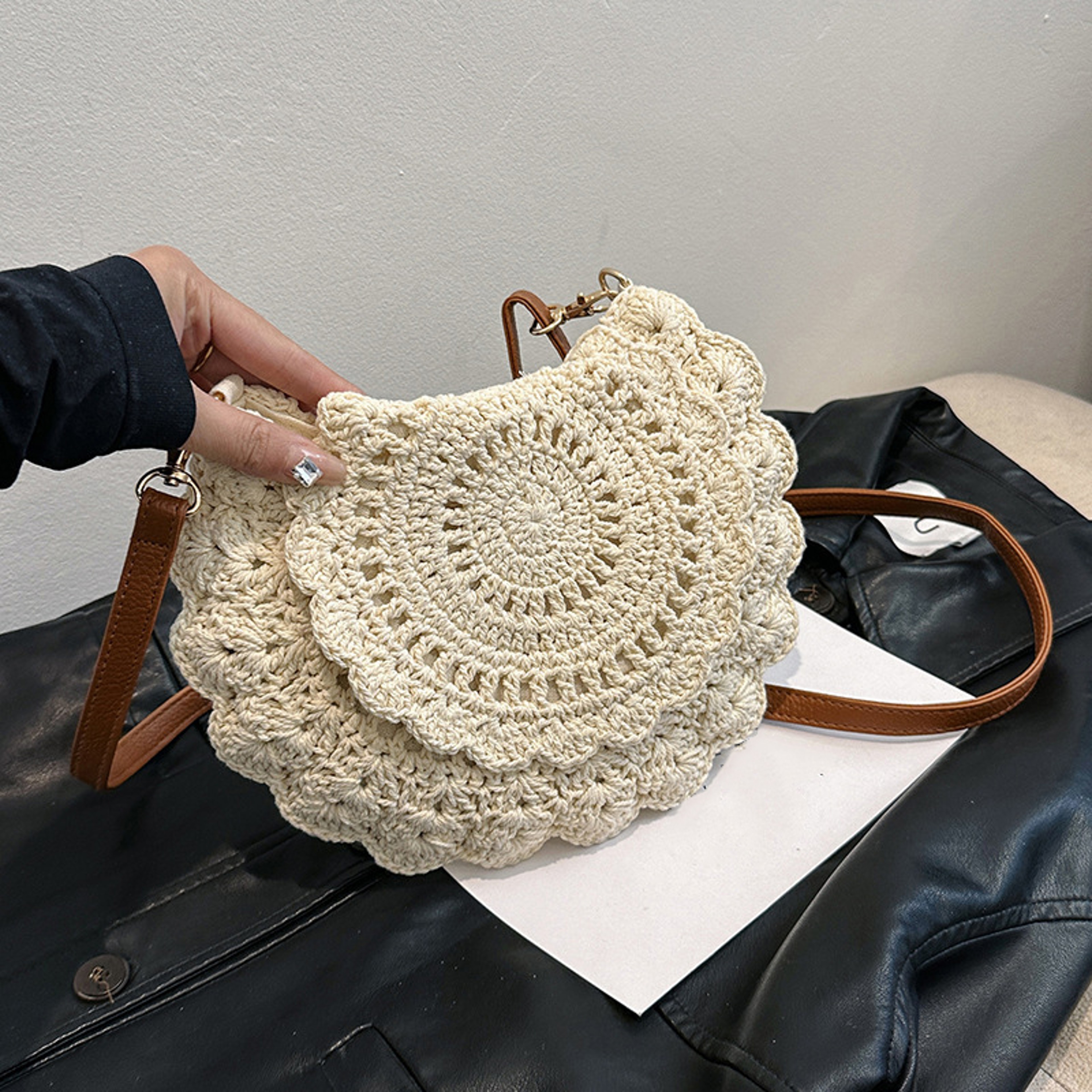 Vintage Woven Round Beach Bag – view 2