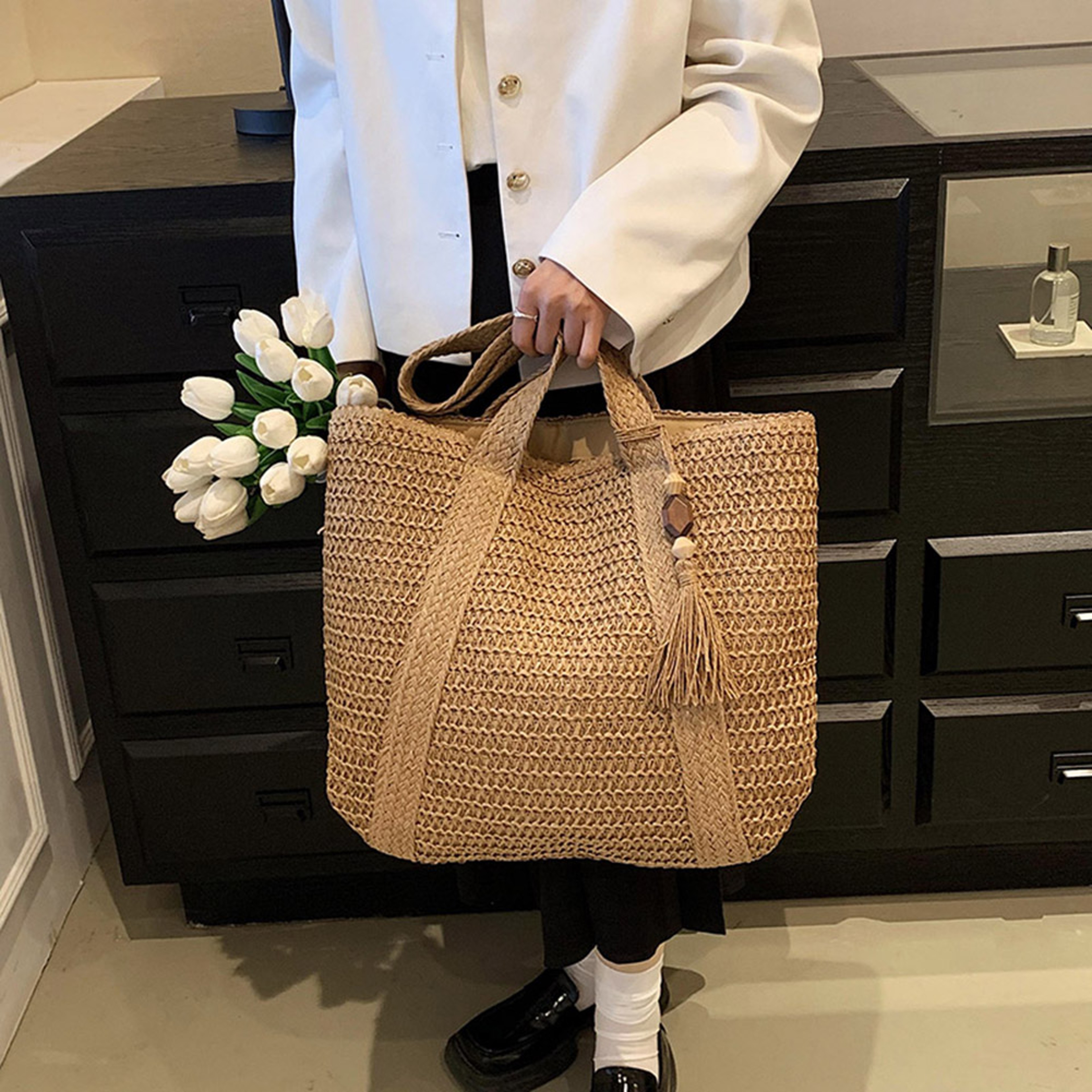Summer Woven Tote Bag with Tassel and Large Capacity – view 4