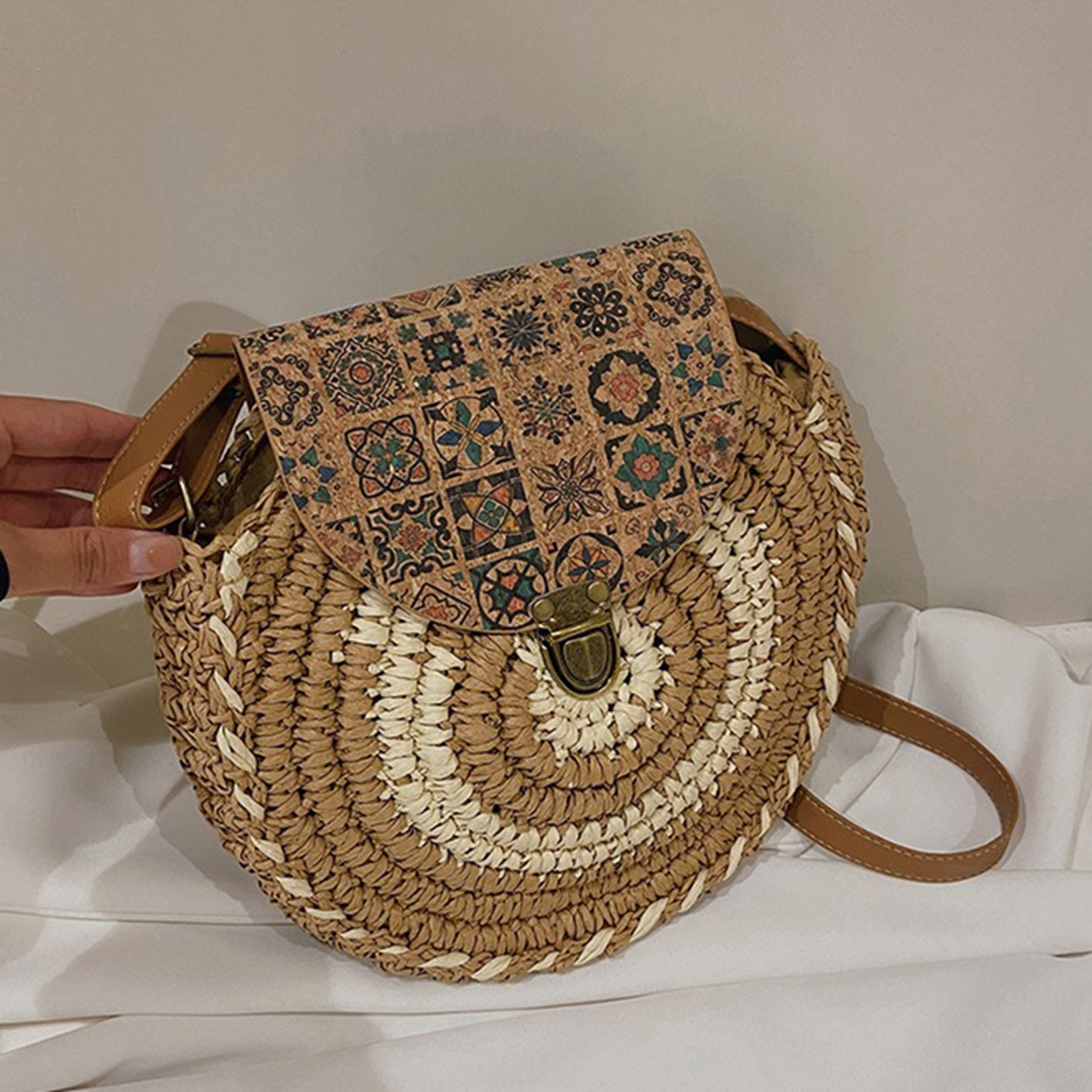 Chinoiserie Printed Straw Woven Large Capacity Messenger Bag – view 9